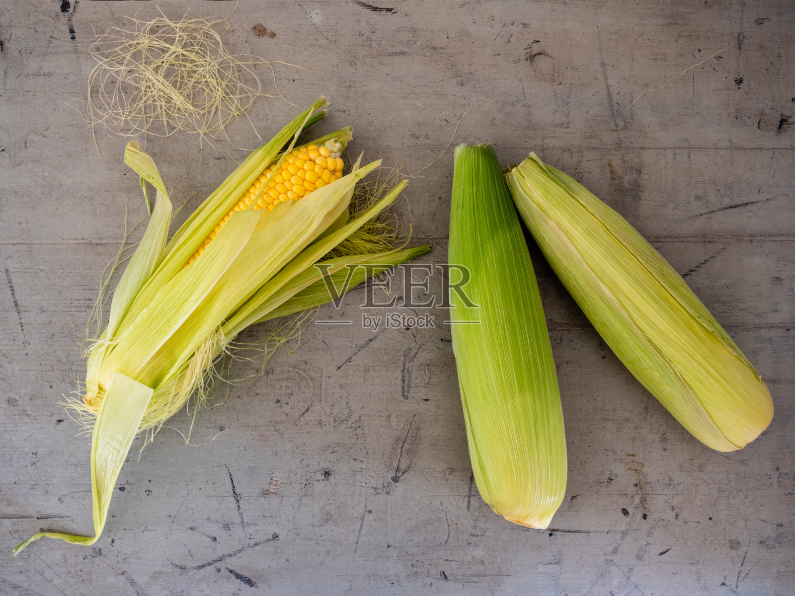新鲜的玉米照片摄影图片