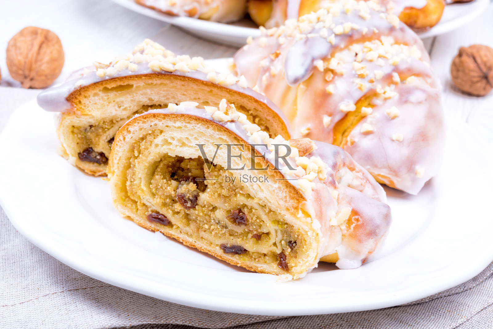 美味的波兰圣马丁日牛角包(Marcinki)照片摄影图片