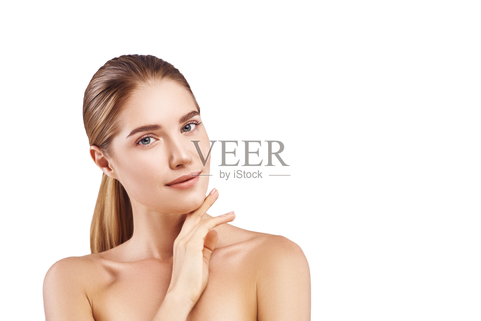 美丽的女人的脸右侧特写拍摄在白色。照片摄影图片