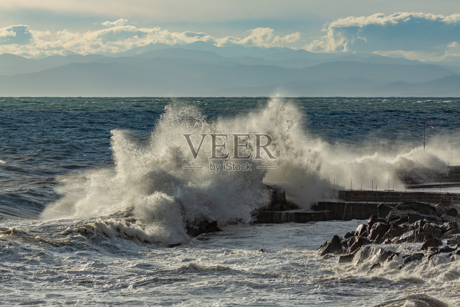 海上风暴热那亚照片摄影图片