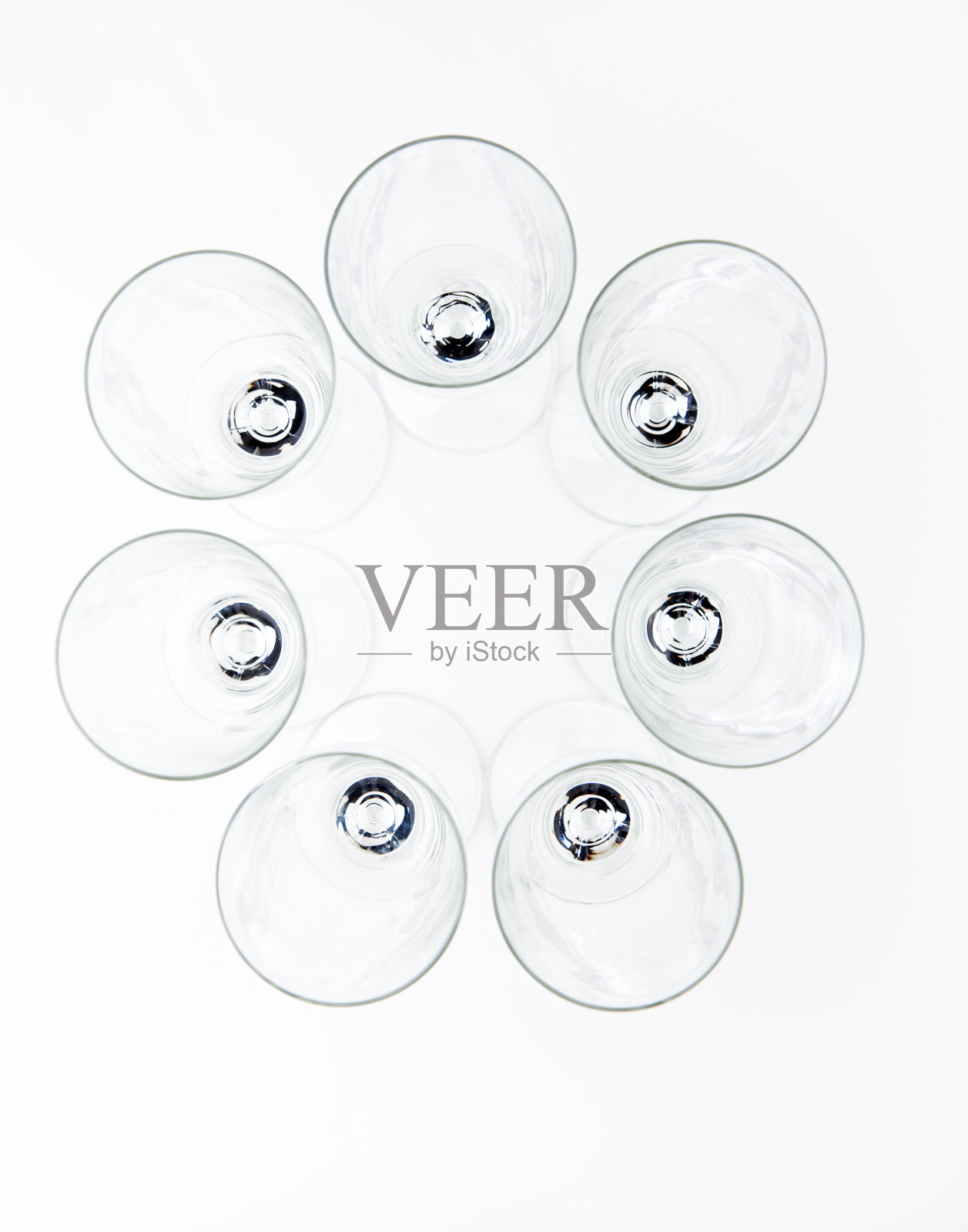 空的香槟玻璃白色背景照片摄影图片