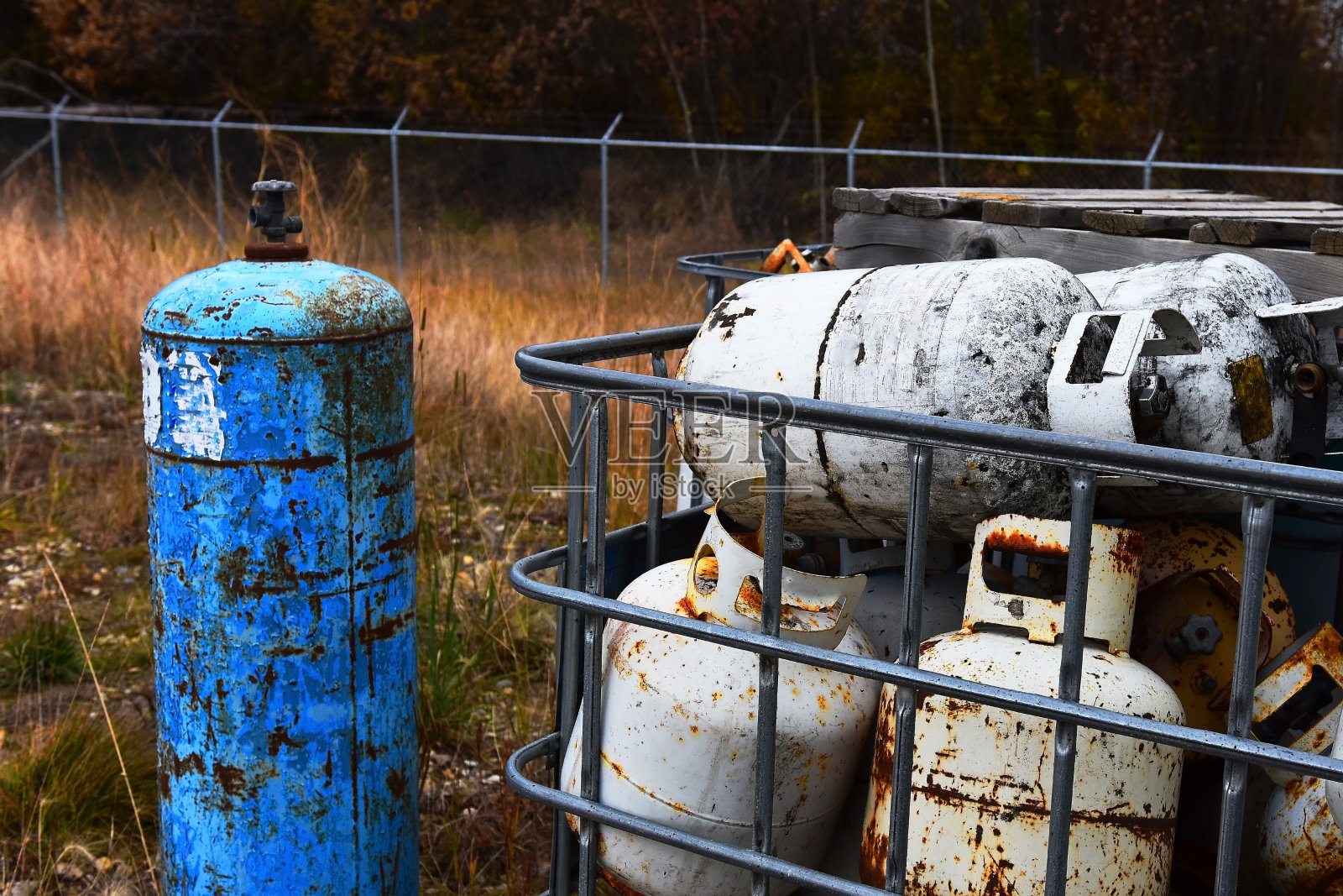 老丙烷气瓶照片摄影图片