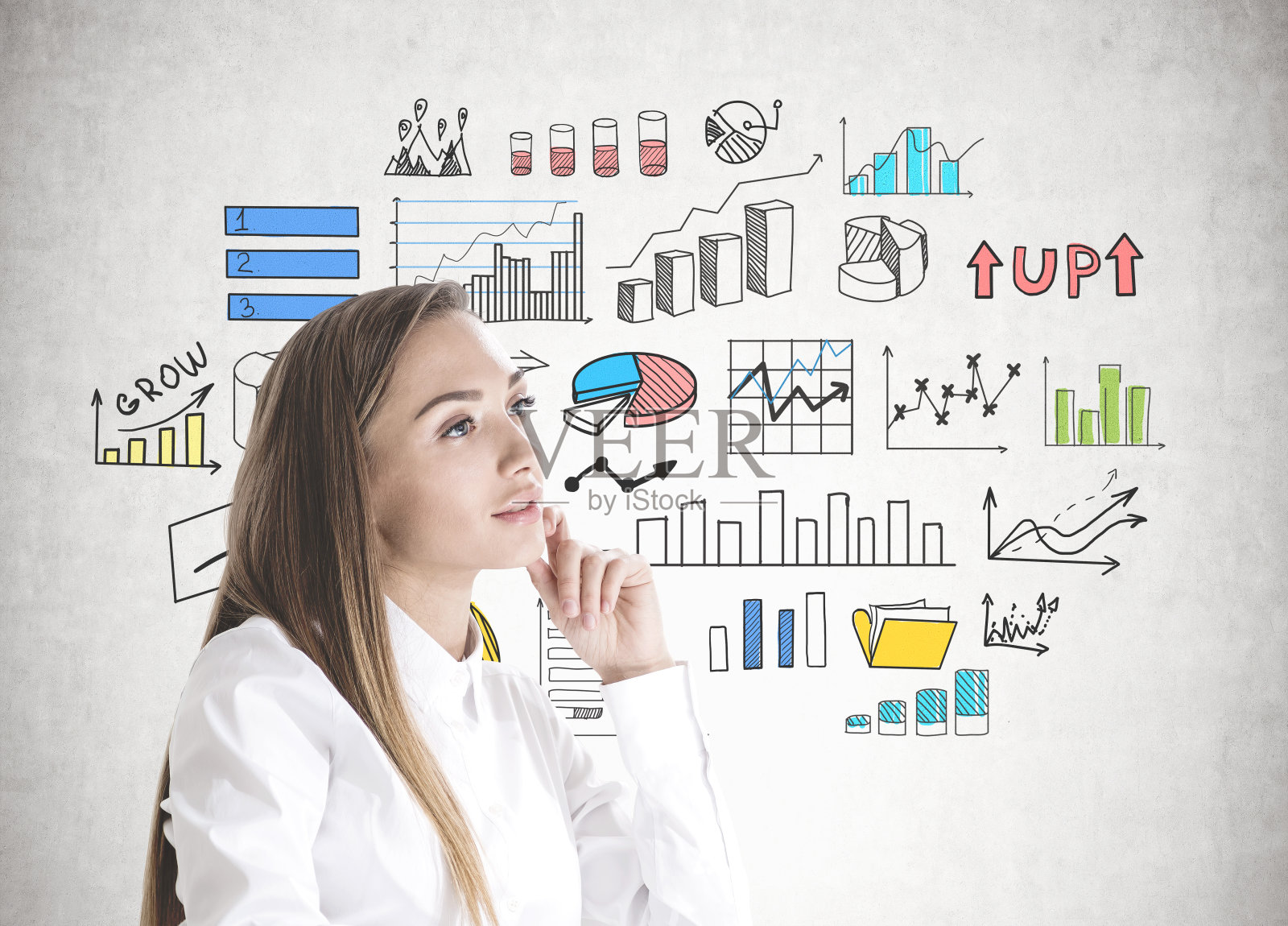 启发了女商人的思考，信息图表照片摄影图片