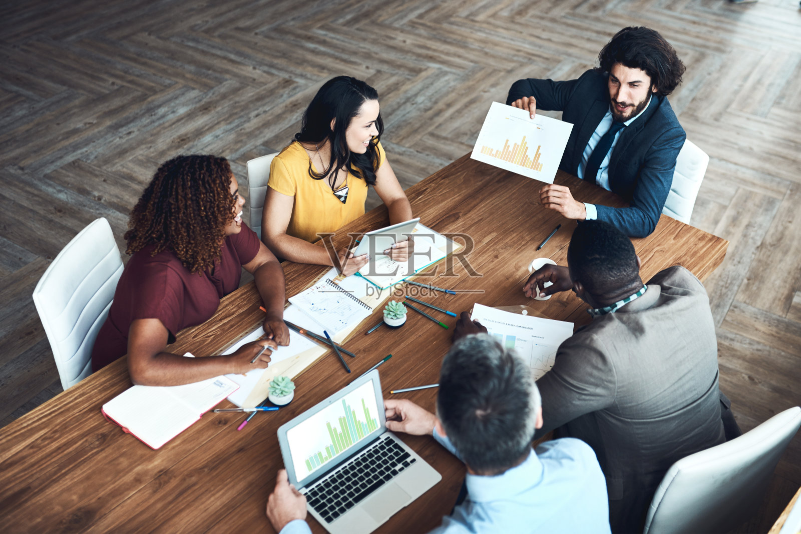 这是我们的市场调查结果照片摄影图片