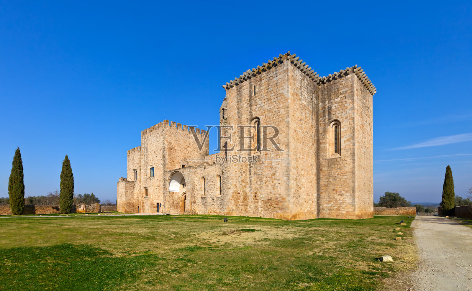 Mosteiro de Santa Maria de Flor da Rosa 修道院。照片摄影图片