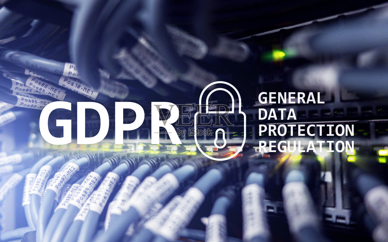 GDPR，通用数据保护法规遵从性。服务器机房的背景。照片摄影图片