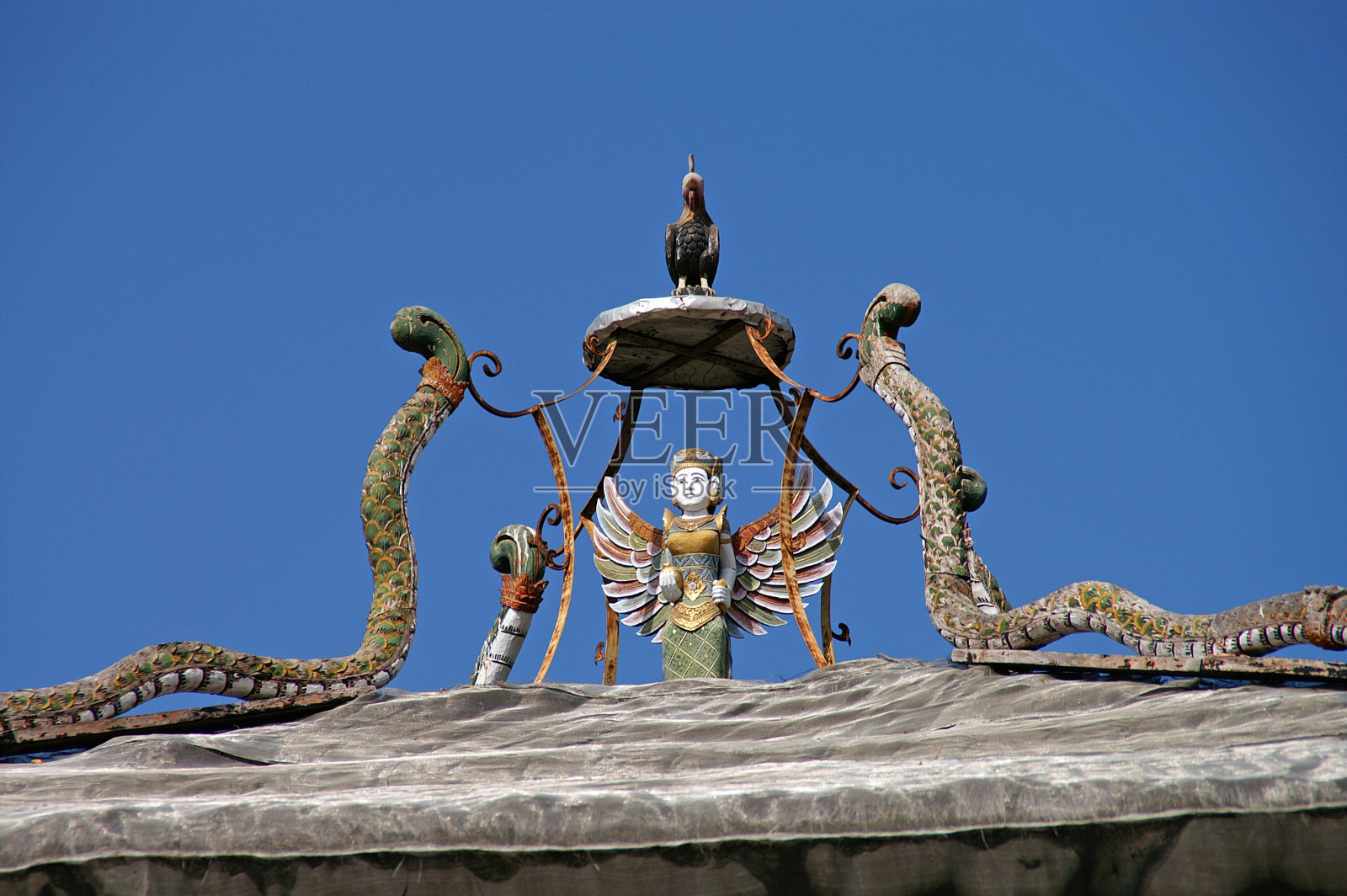 蓝天下的雕像俯视图照片摄影图片