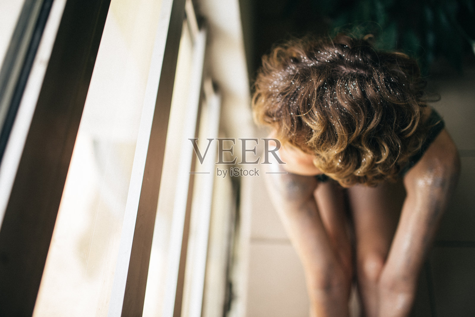 迷人的金发美女照片摄影图片