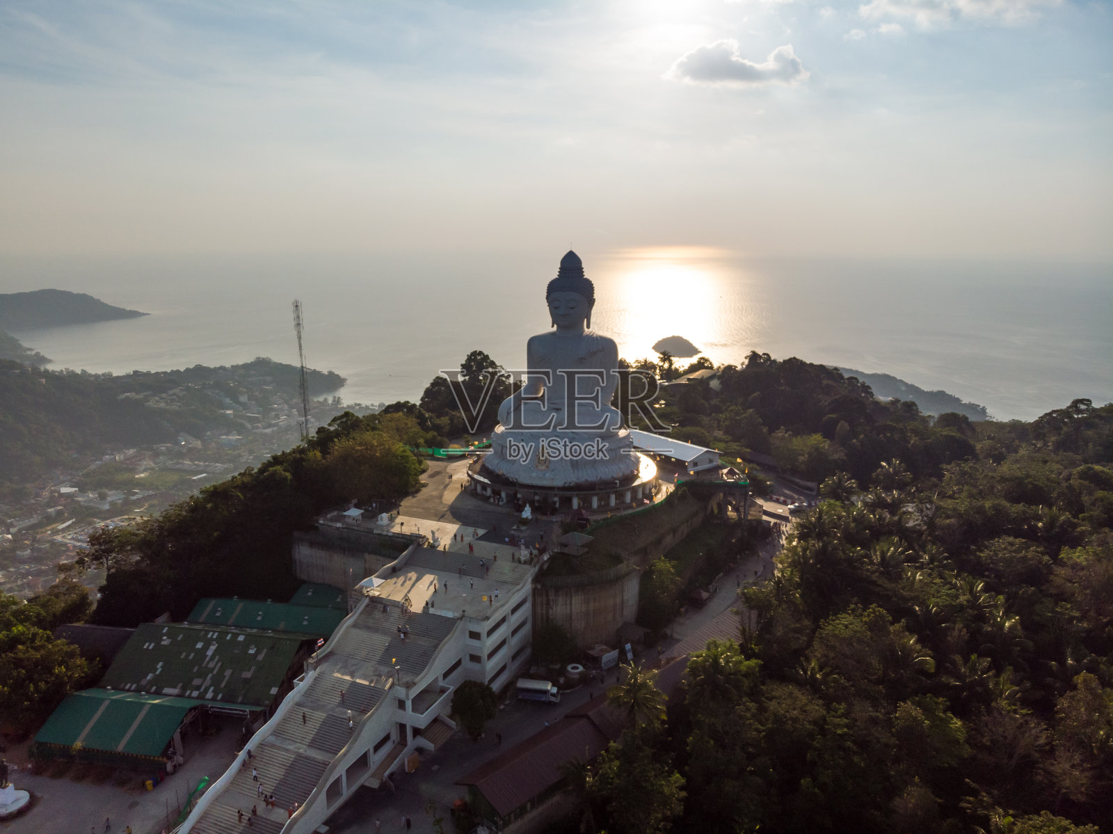 大佛普吉岛鸟瞰图日落泰国照片摄影图片