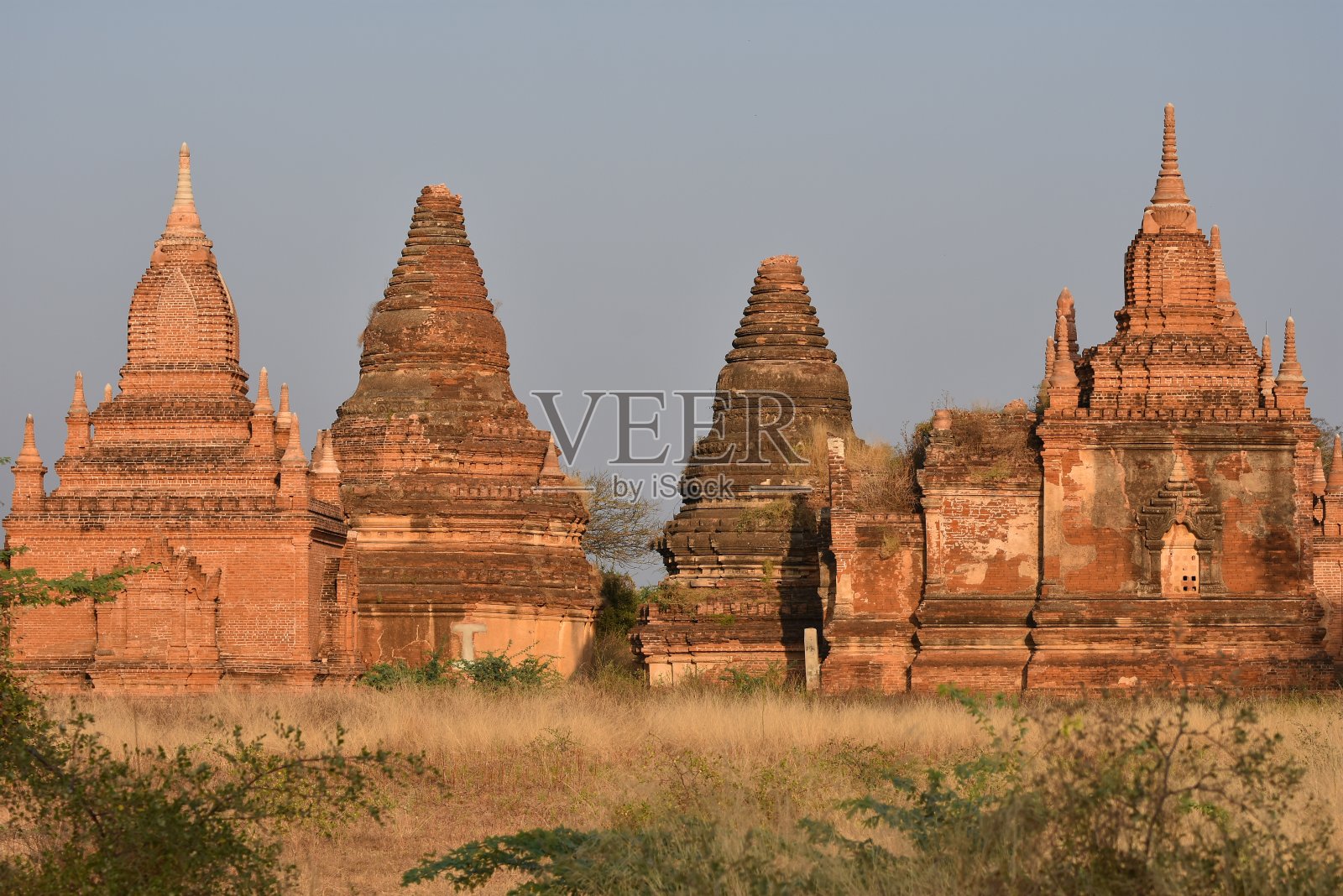 蒲甘的古老寺庙照片摄影图片
