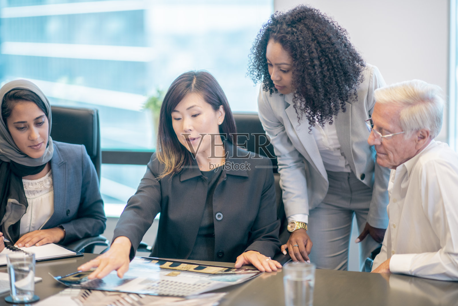 团队会议照片摄影图片