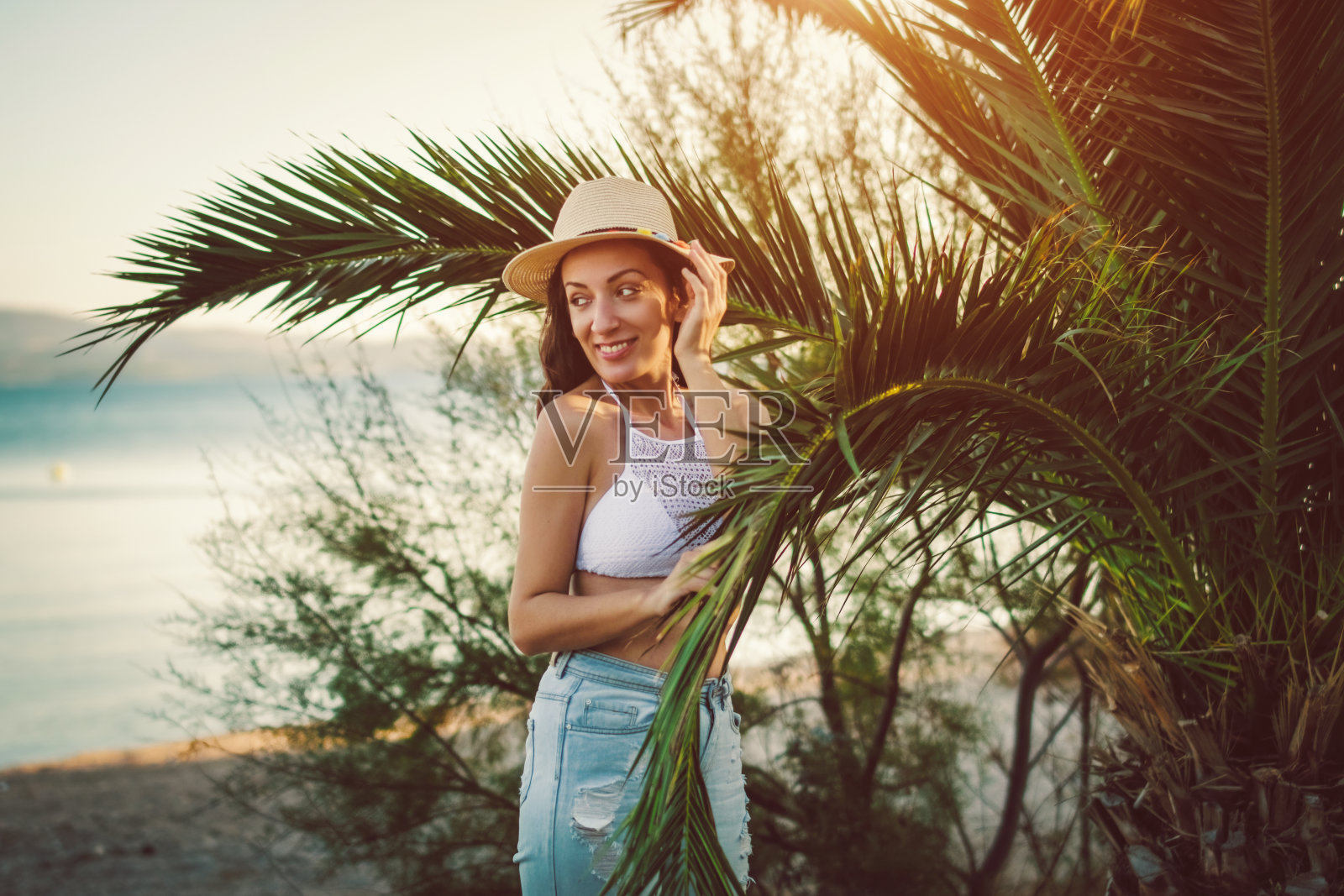 度假的美女照片摄影图片