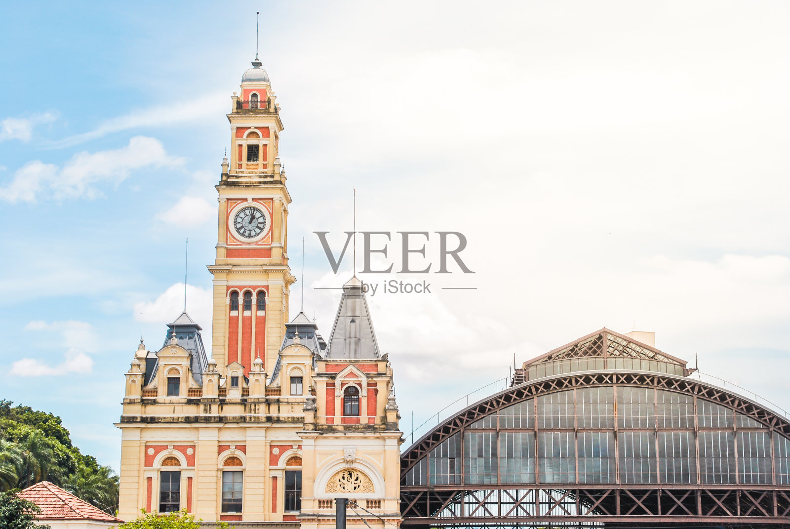 圣保罗的光站照片摄影图片