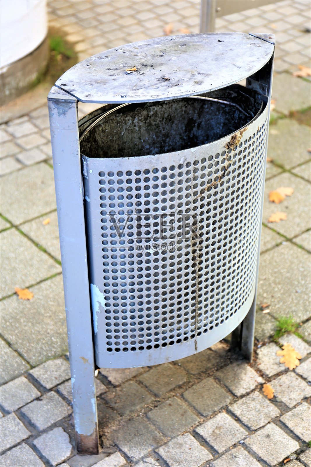 一个废物，垃圾的形象照片摄影图片