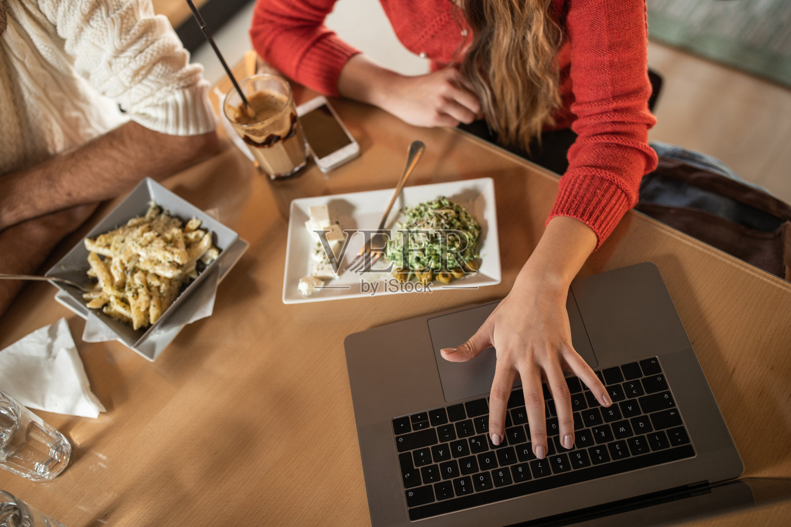 午餐时间照片摄影图片
