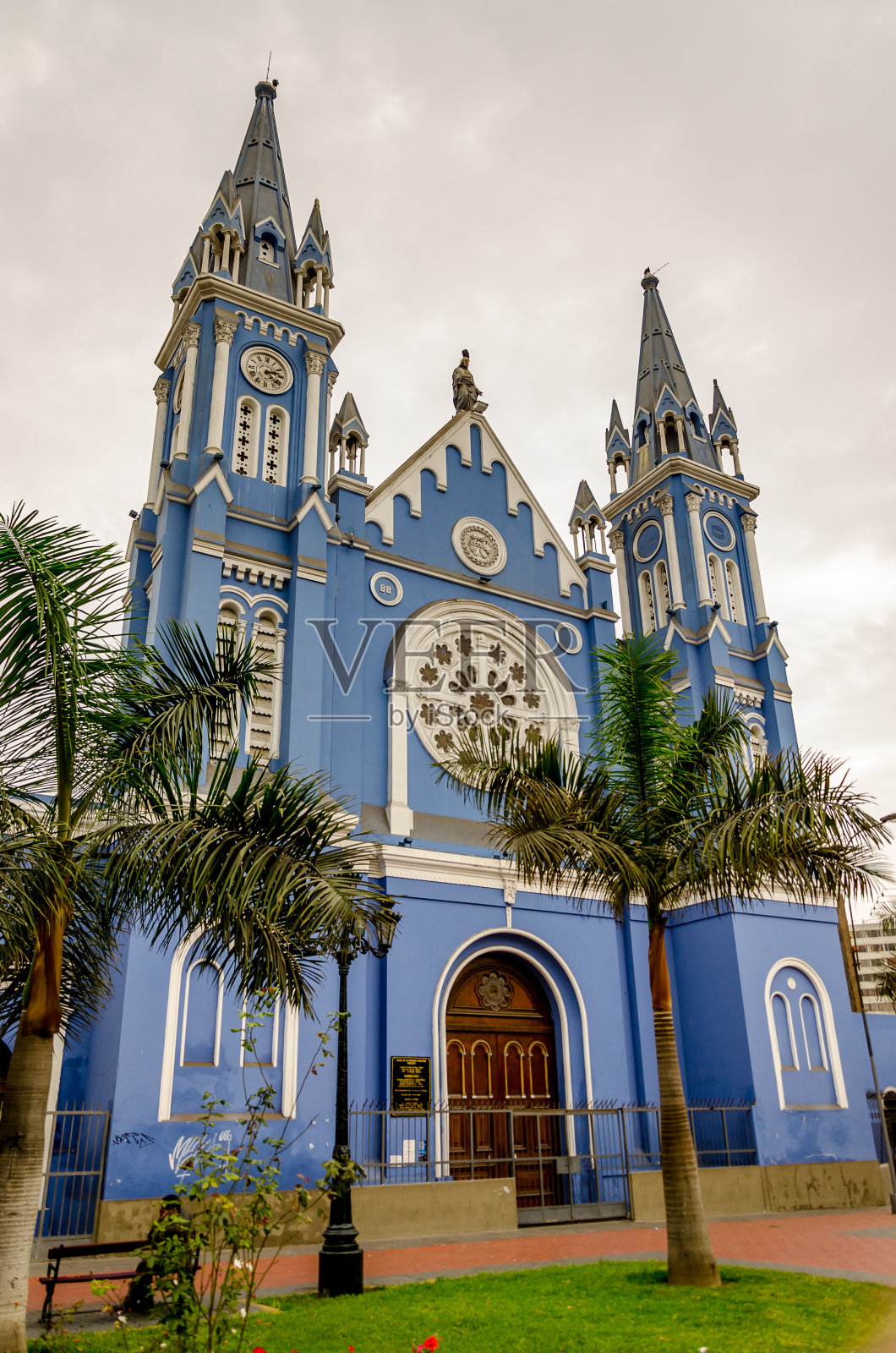 秘鲁利马La Recoleta教堂前照片摄影图片