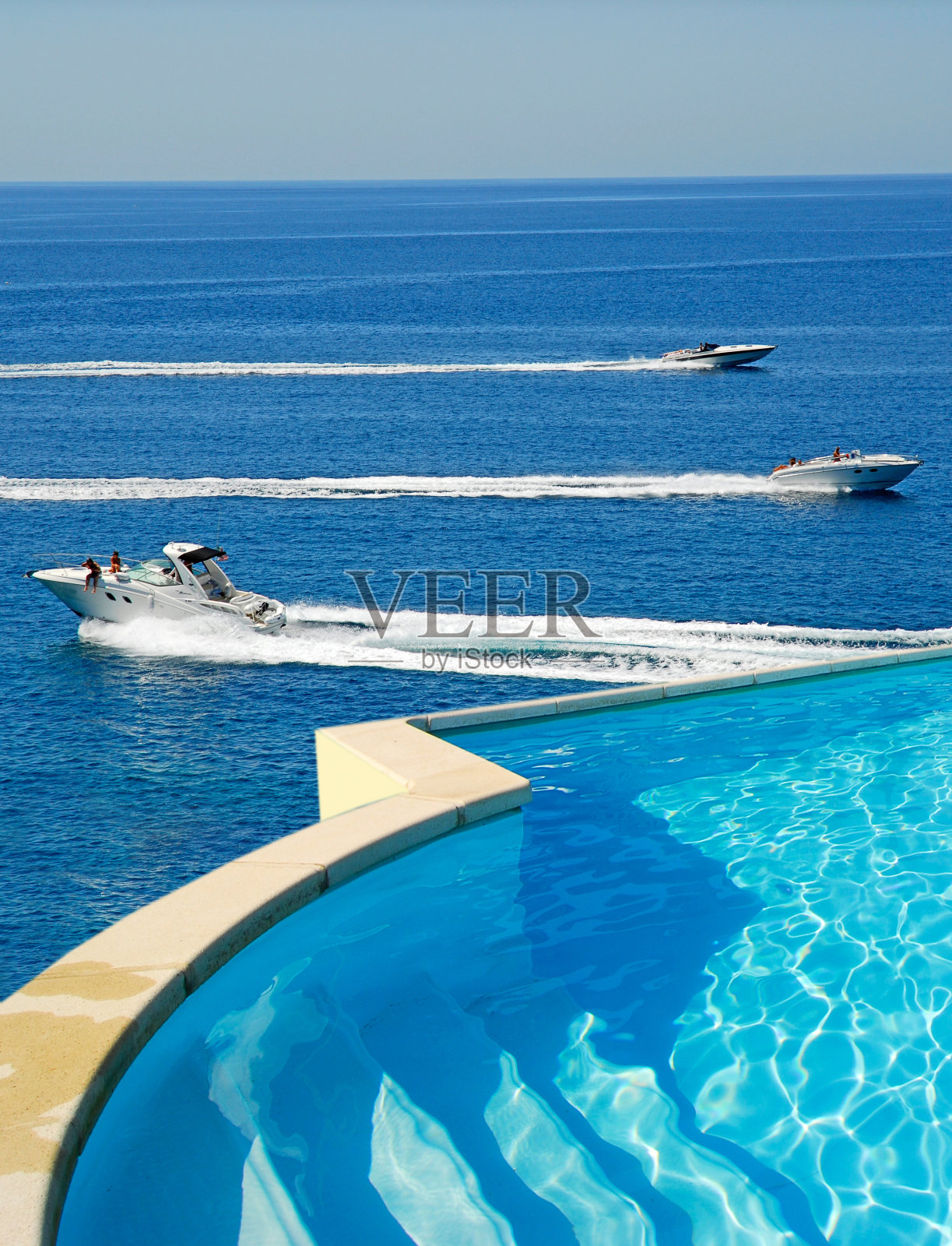 海与泳池照片摄影图片