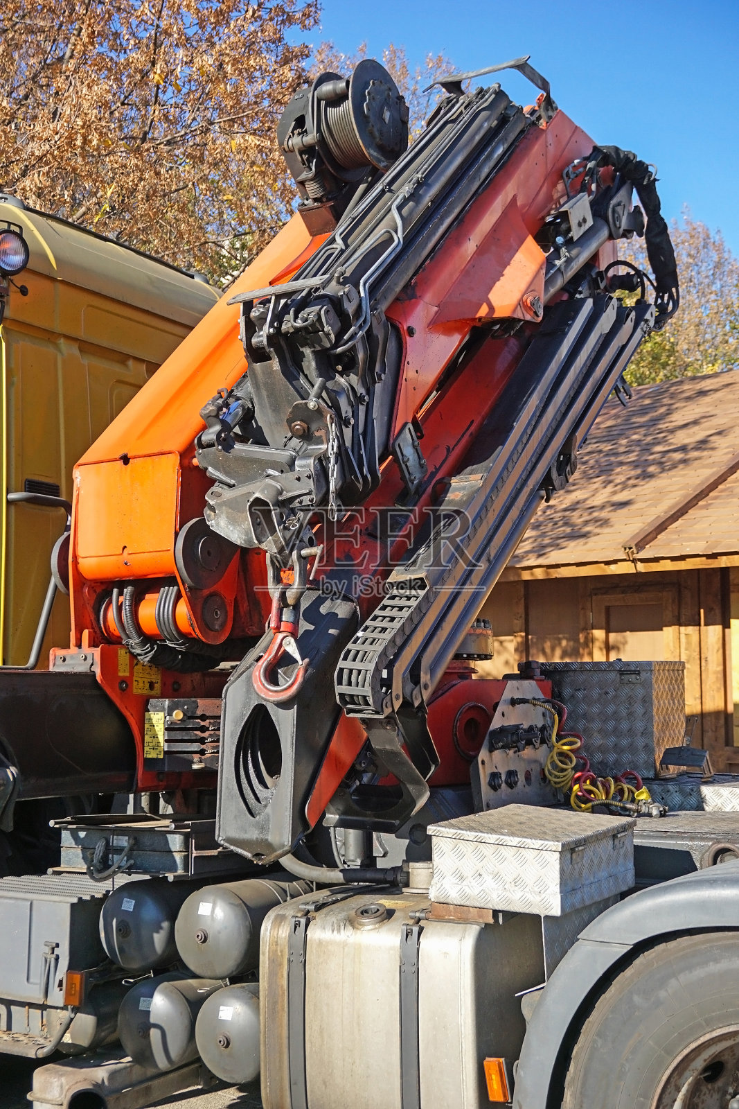 卡车上的移动式起重机照片摄影图片