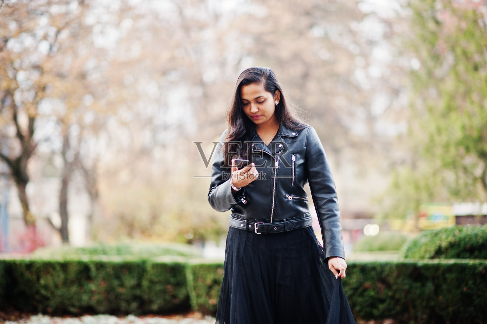 漂亮的印度女孩照片摄影图片