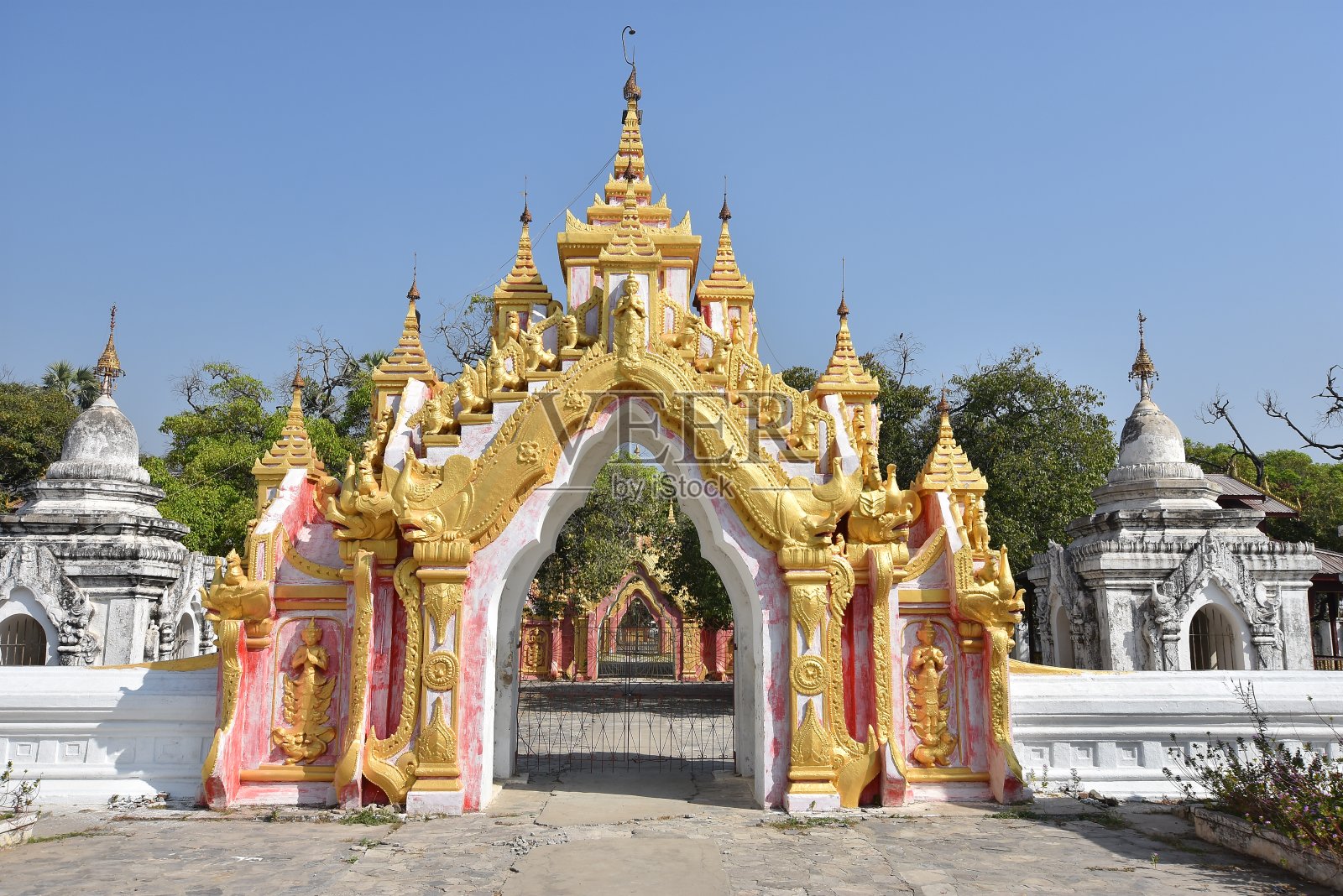 缅甸:Kuthodaw宝塔照片摄影图片