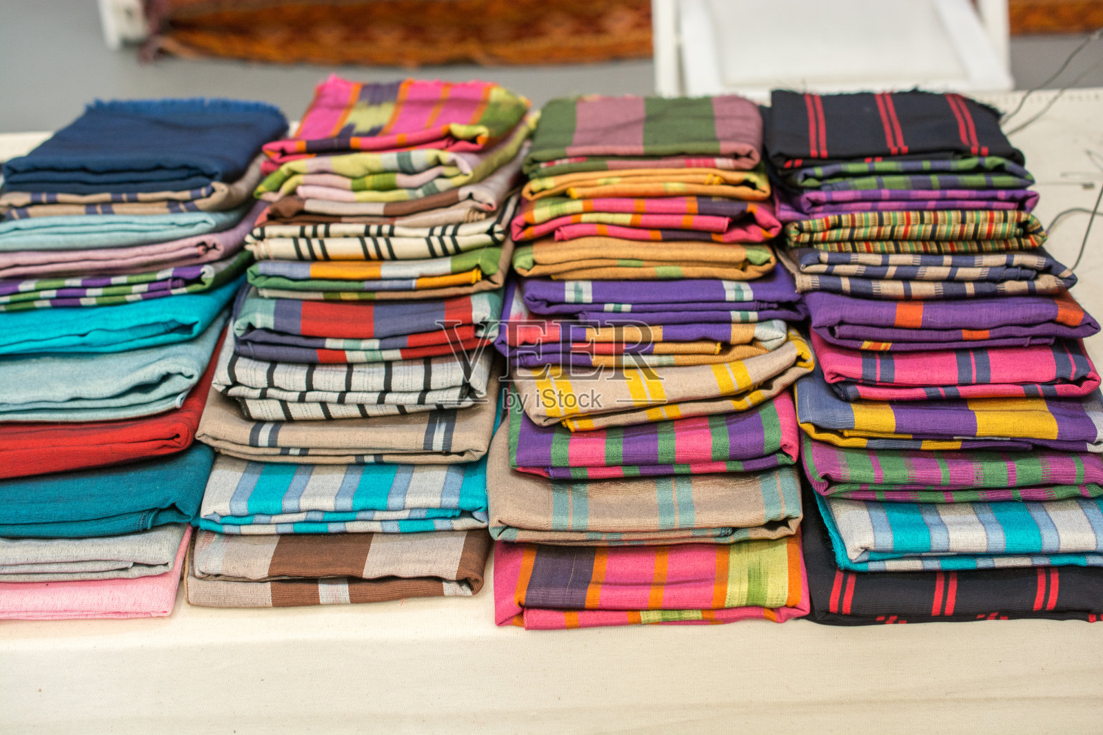 土耳其传统妇女刺绣围巾照片摄影图片