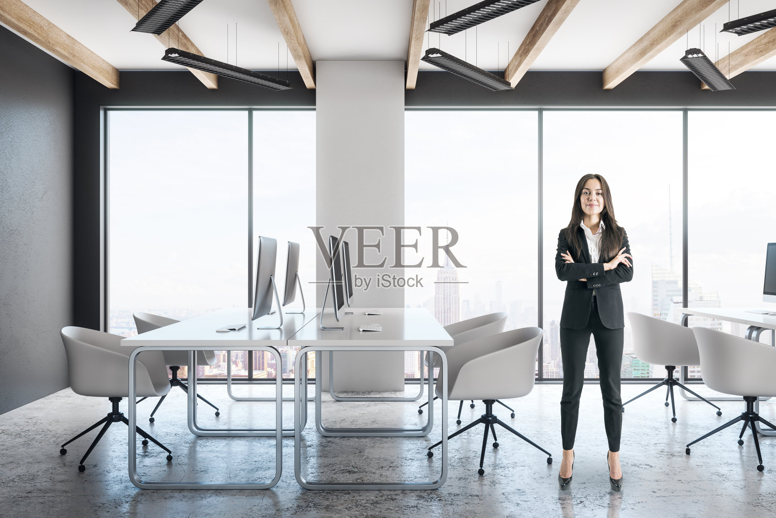 商业女性在现代的共同工作办公室照片摄影图片