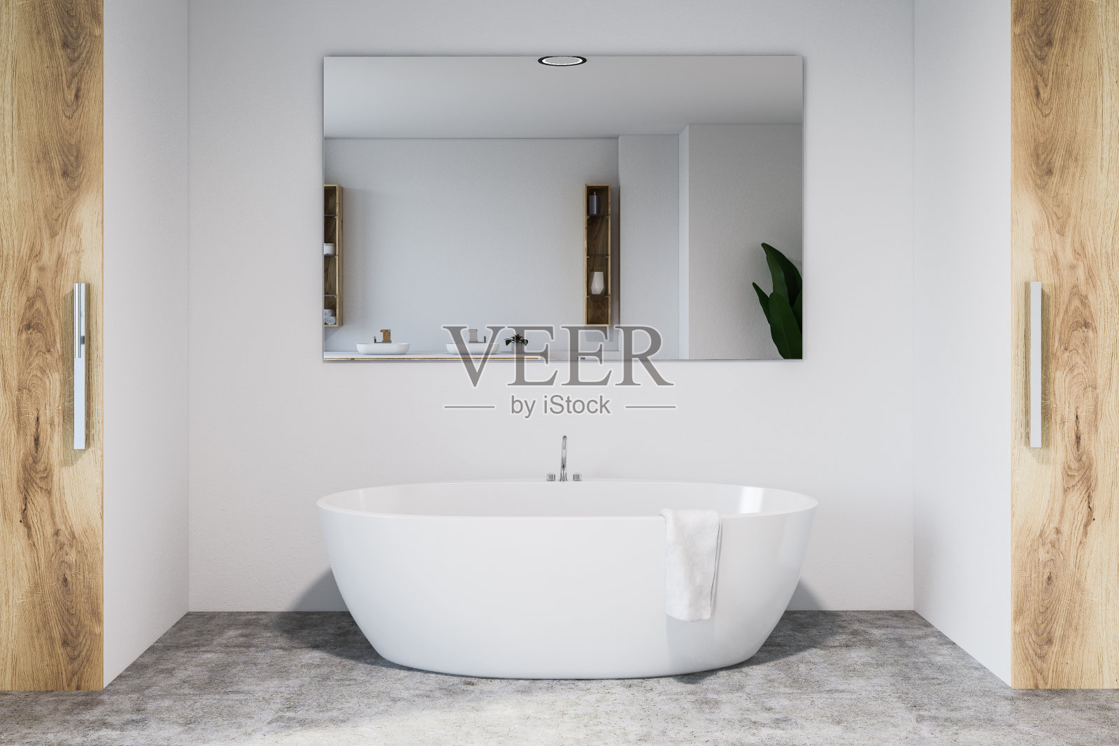 白色木制浴室内饰，浴缸和镜子照片摄影图片