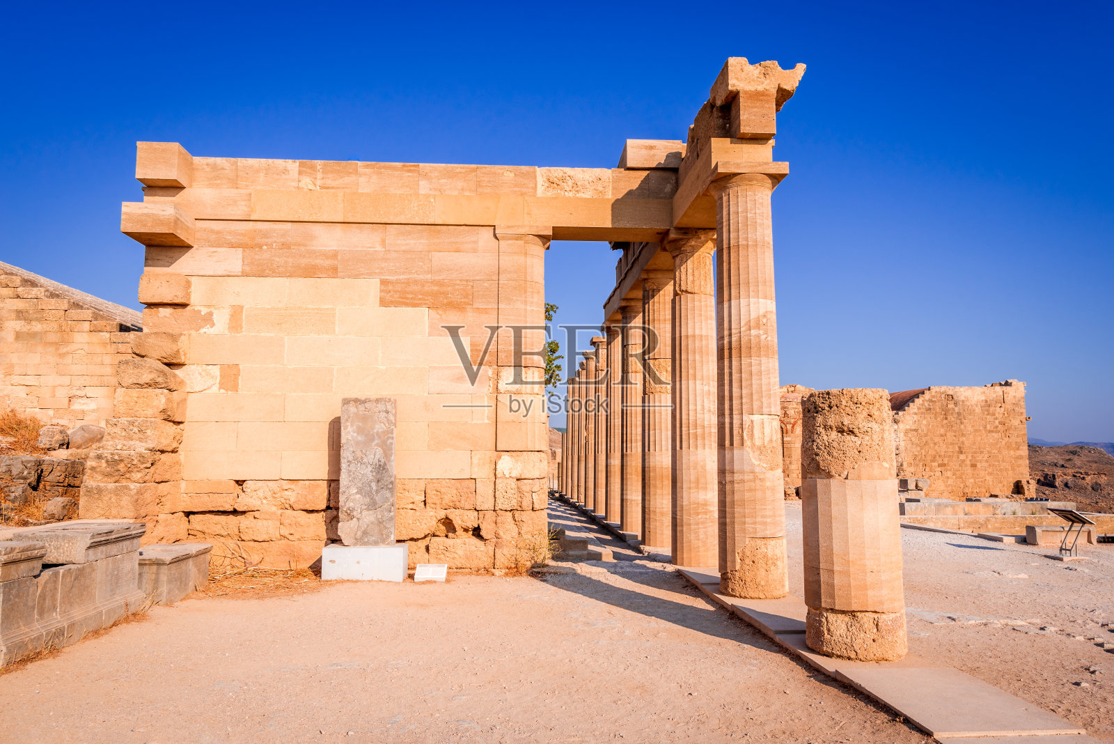 希腊罗德斯卫城的林多斯照片摄影图片