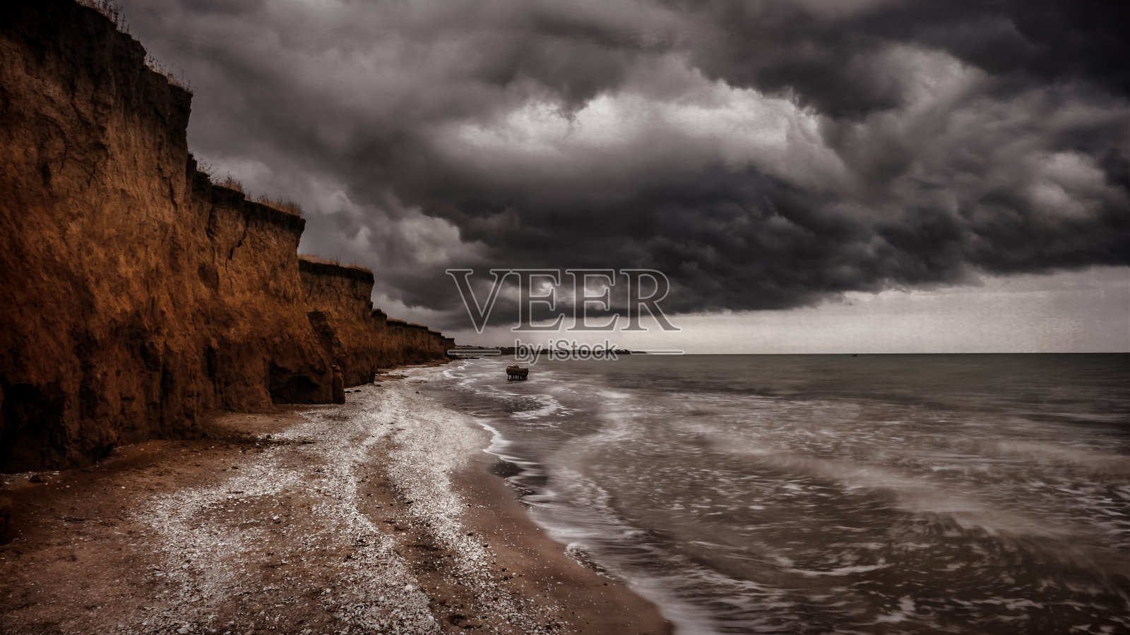 海滨冲进照片摄影图片