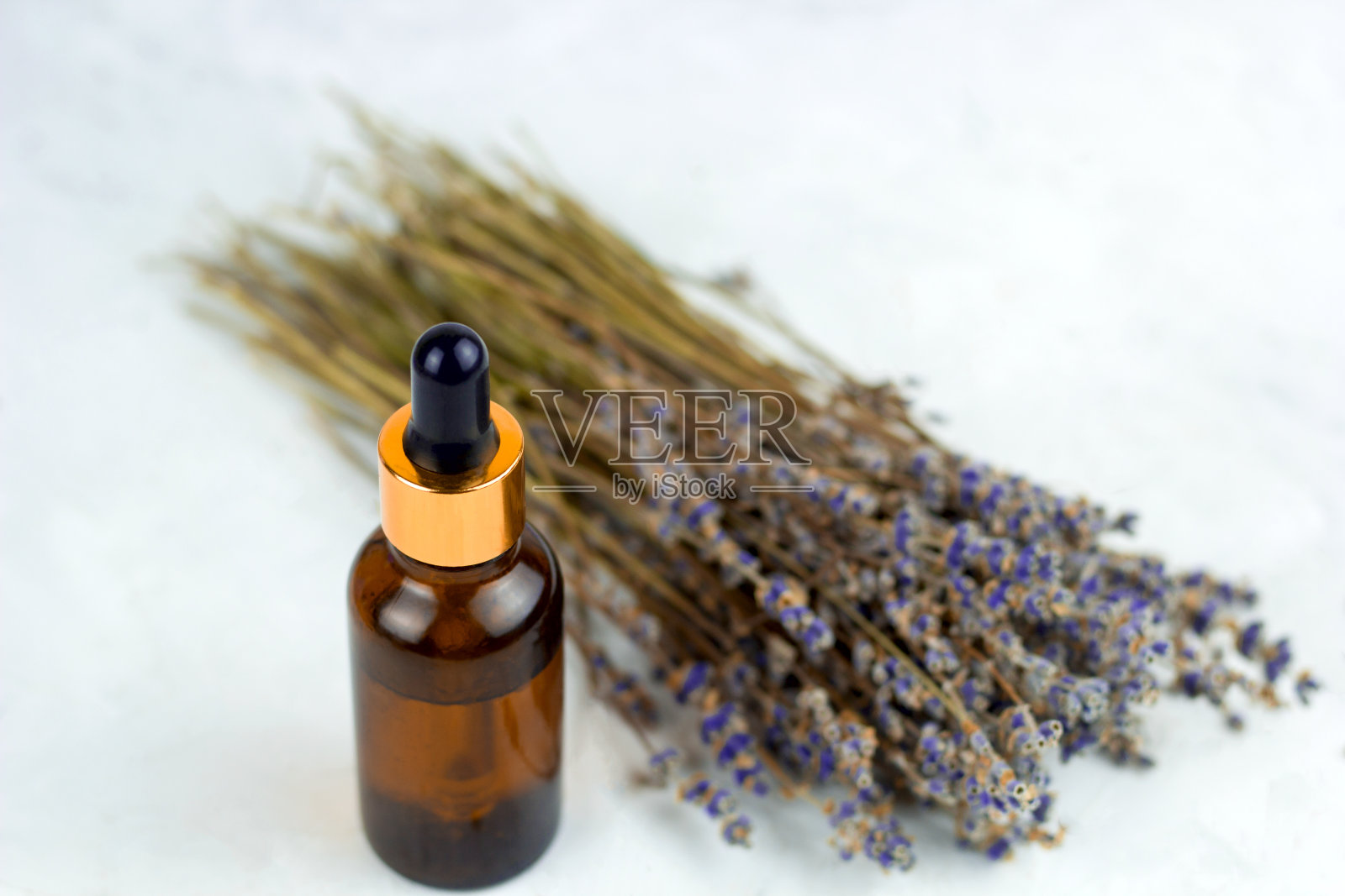 薰衣草温泉组照片摄影图片