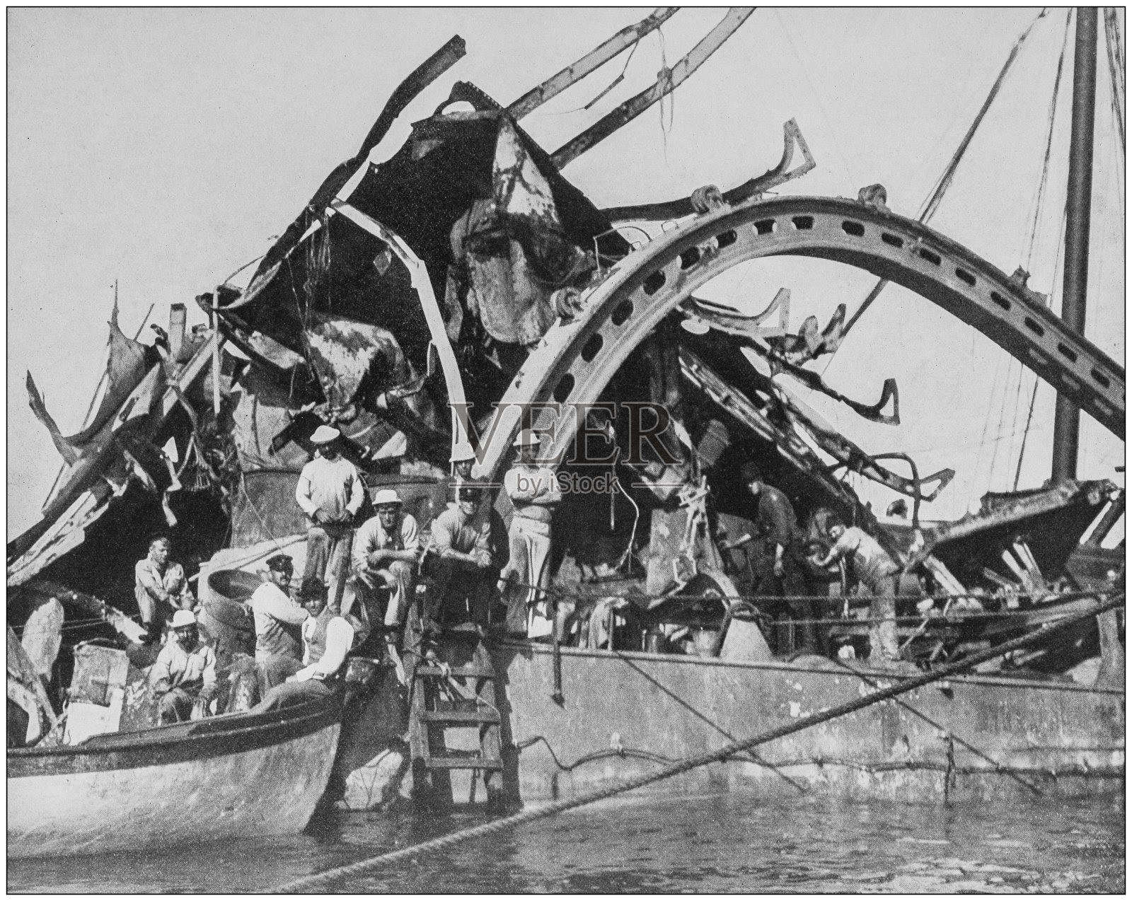 来自美国海军和陆军的古老历史照片:“缅因州”海难照片摄影图片