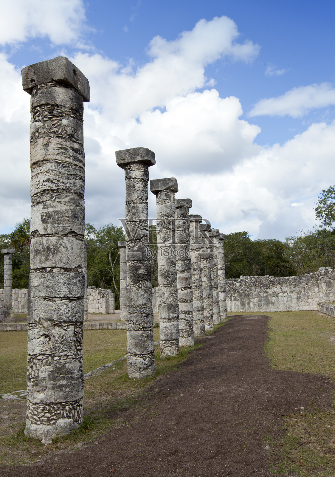 墨西哥奇琴伊察的千柱大厅照片摄影图片