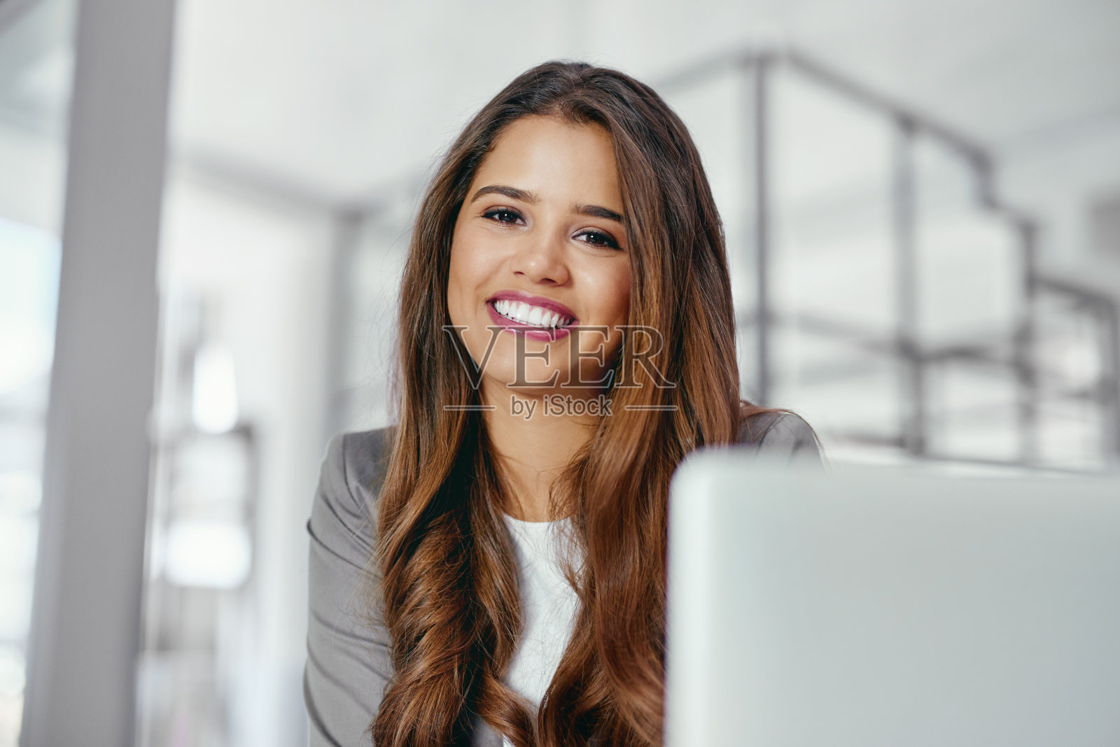 我来这里就是为了成功照片摄影图片