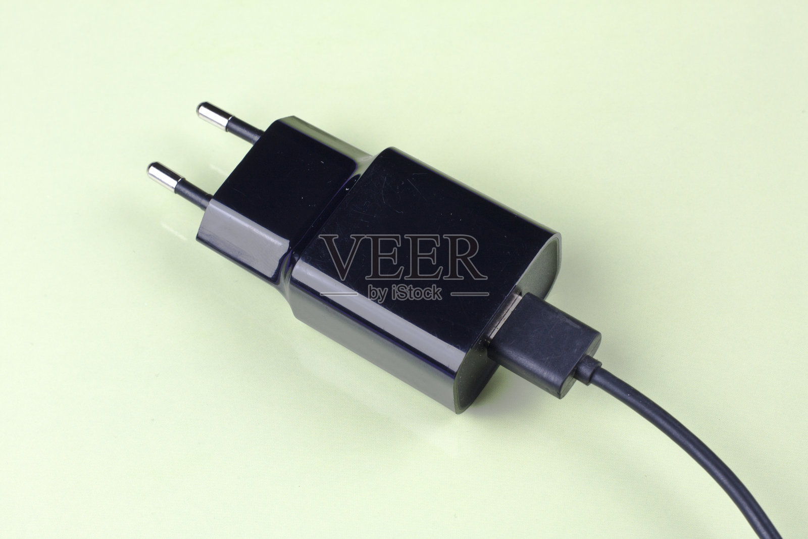 手机充电器照片摄影图片