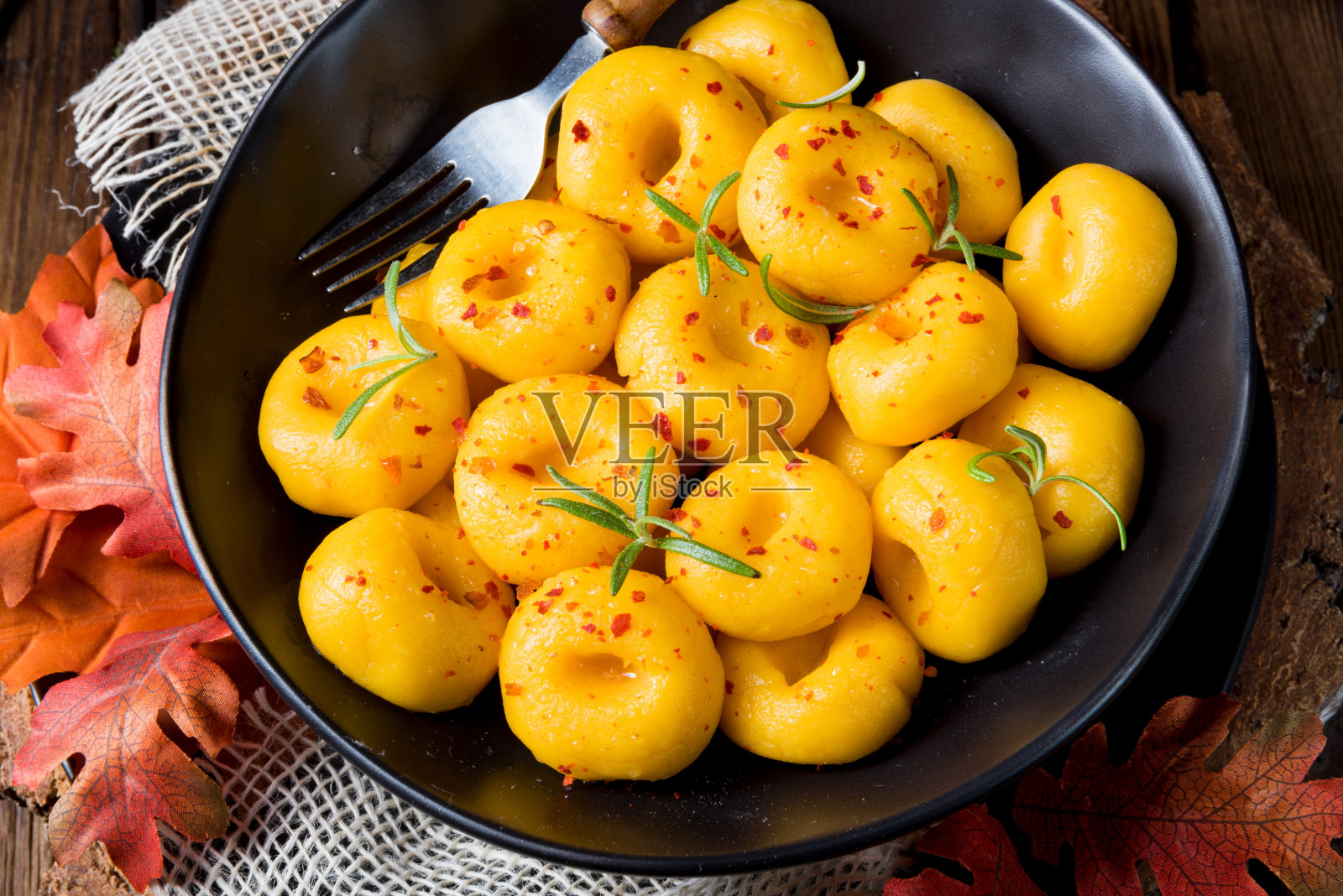 美味的北海道南瓜泥秋季饺子照片摄影图片