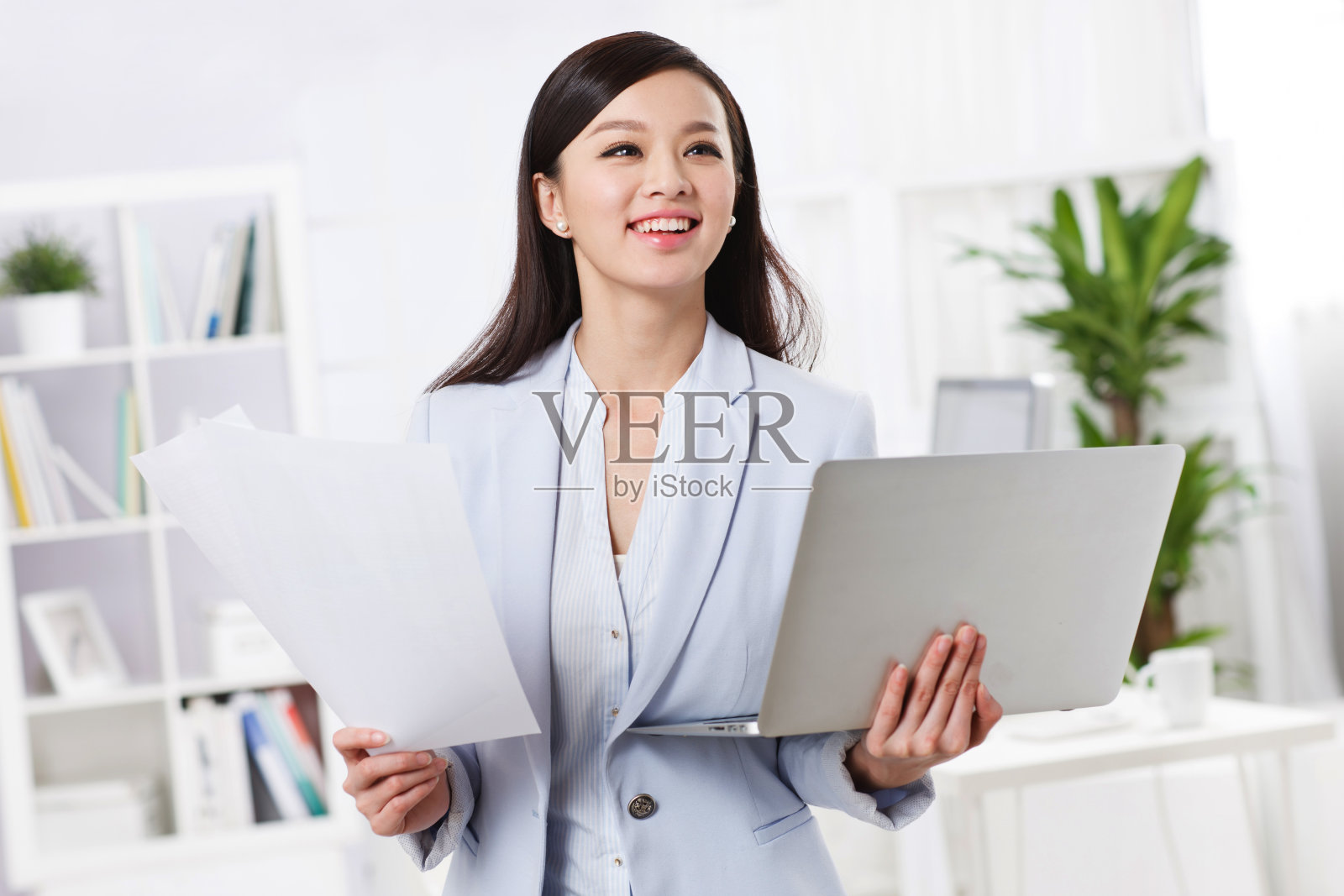 青年商务女人快乐工作照片摄影图片