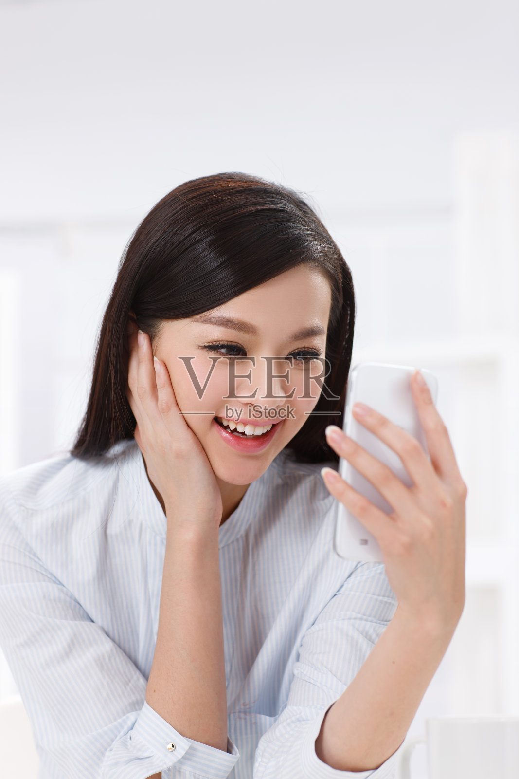 青年商务女人快乐工作照片摄影图片