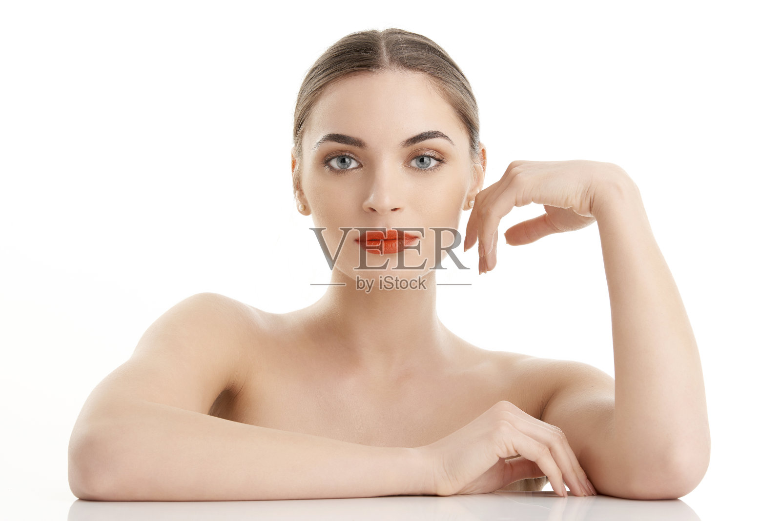 光芒四射的年轻美丽照片摄影图片