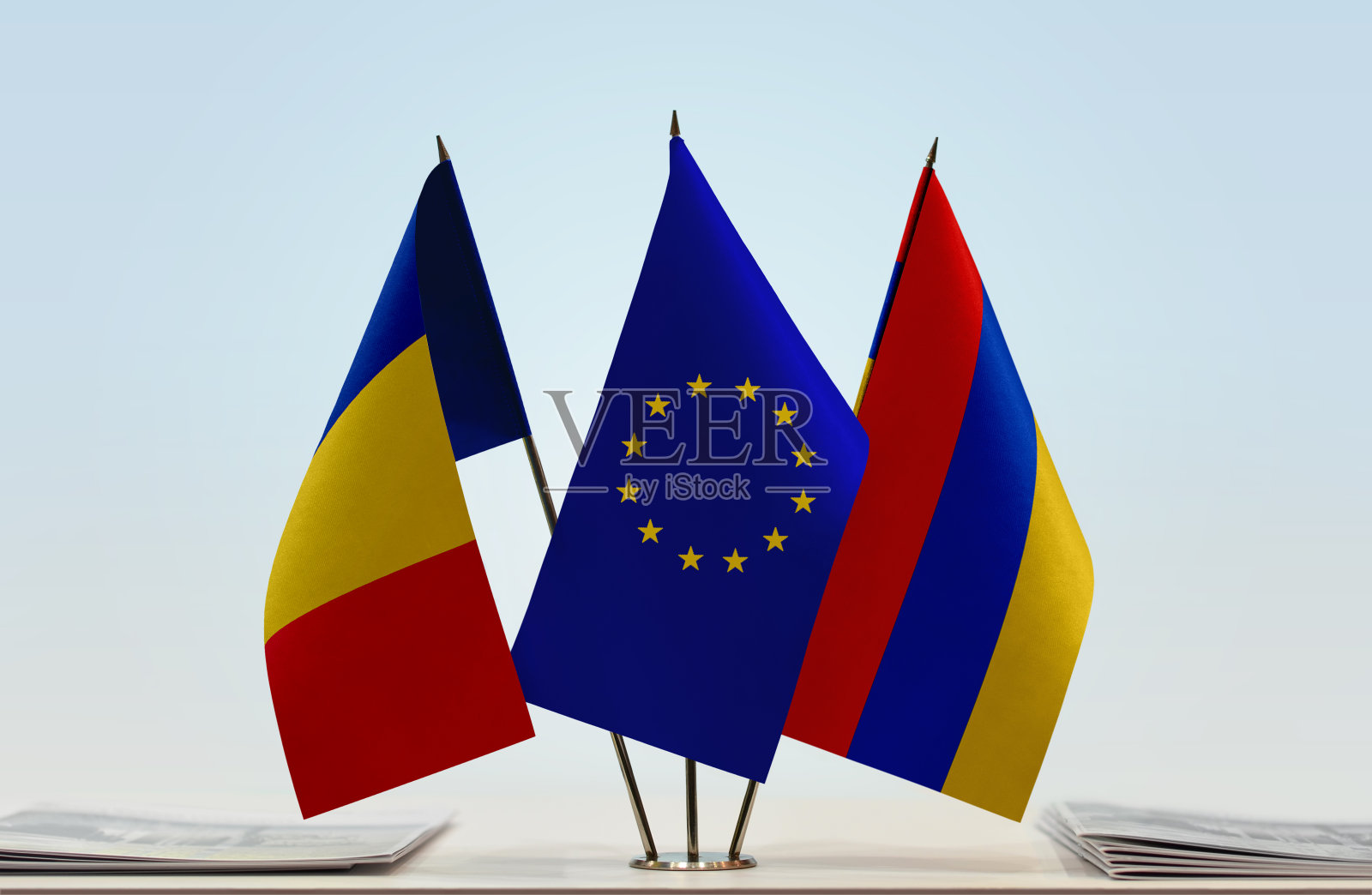 罗马尼亚、欧盟和亚美尼亚国旗照片摄影图片