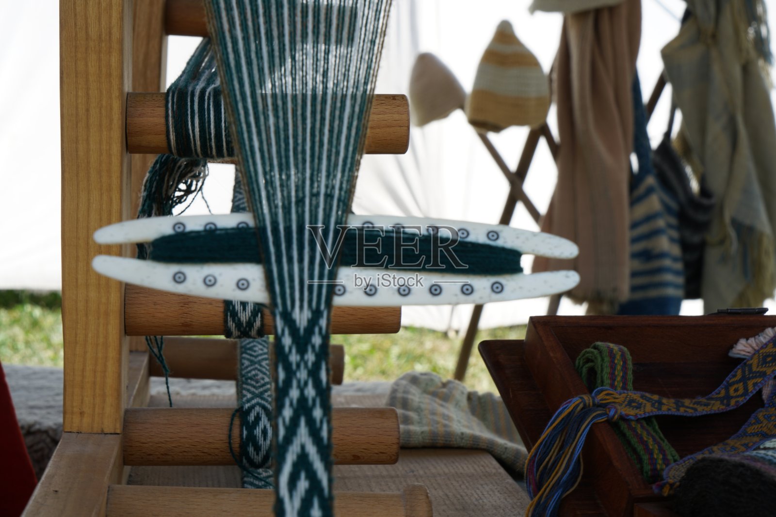 织造是最古老的织物制作技术之一照片摄影图片