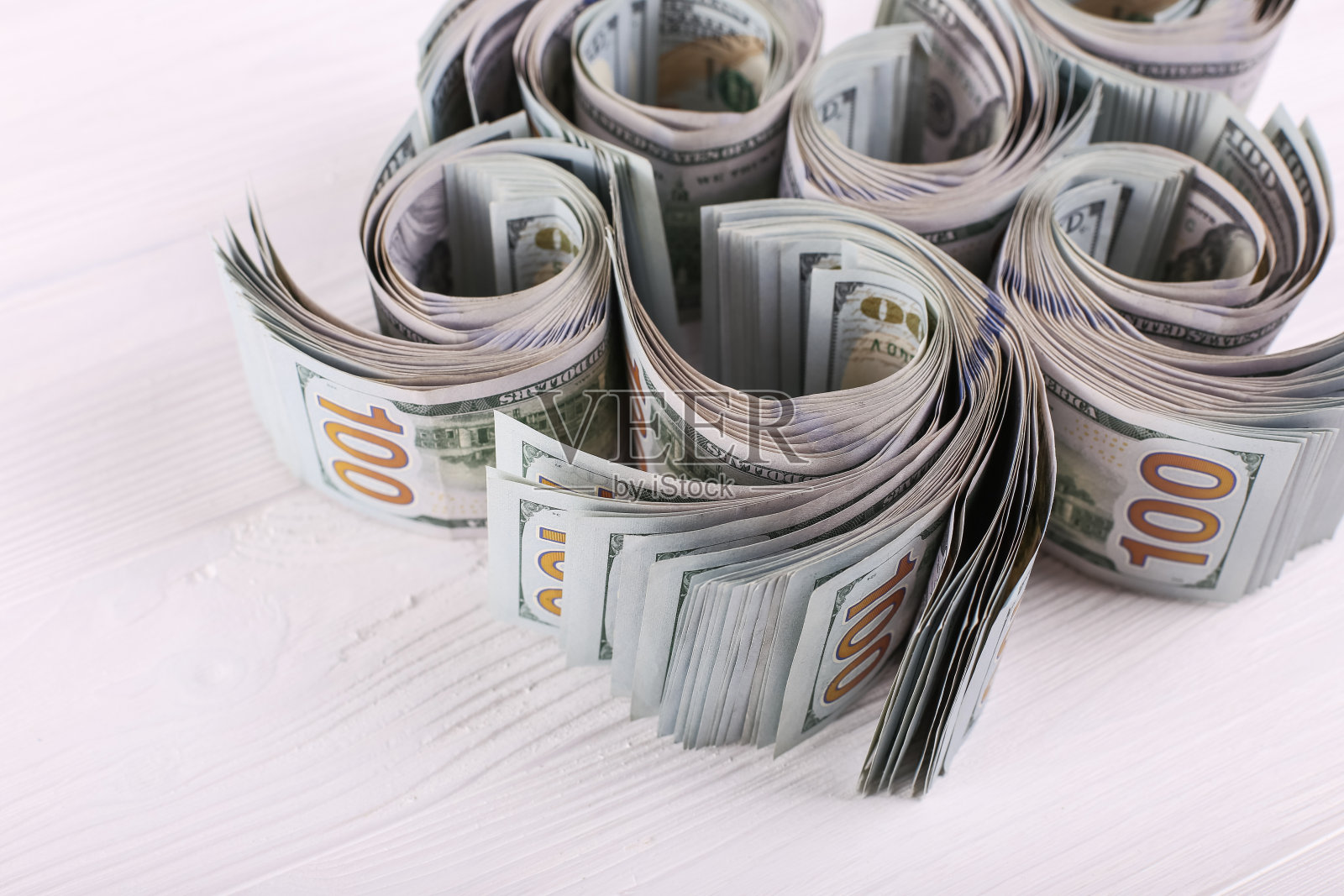 近距离滚动的美元钞票照片摄影图片