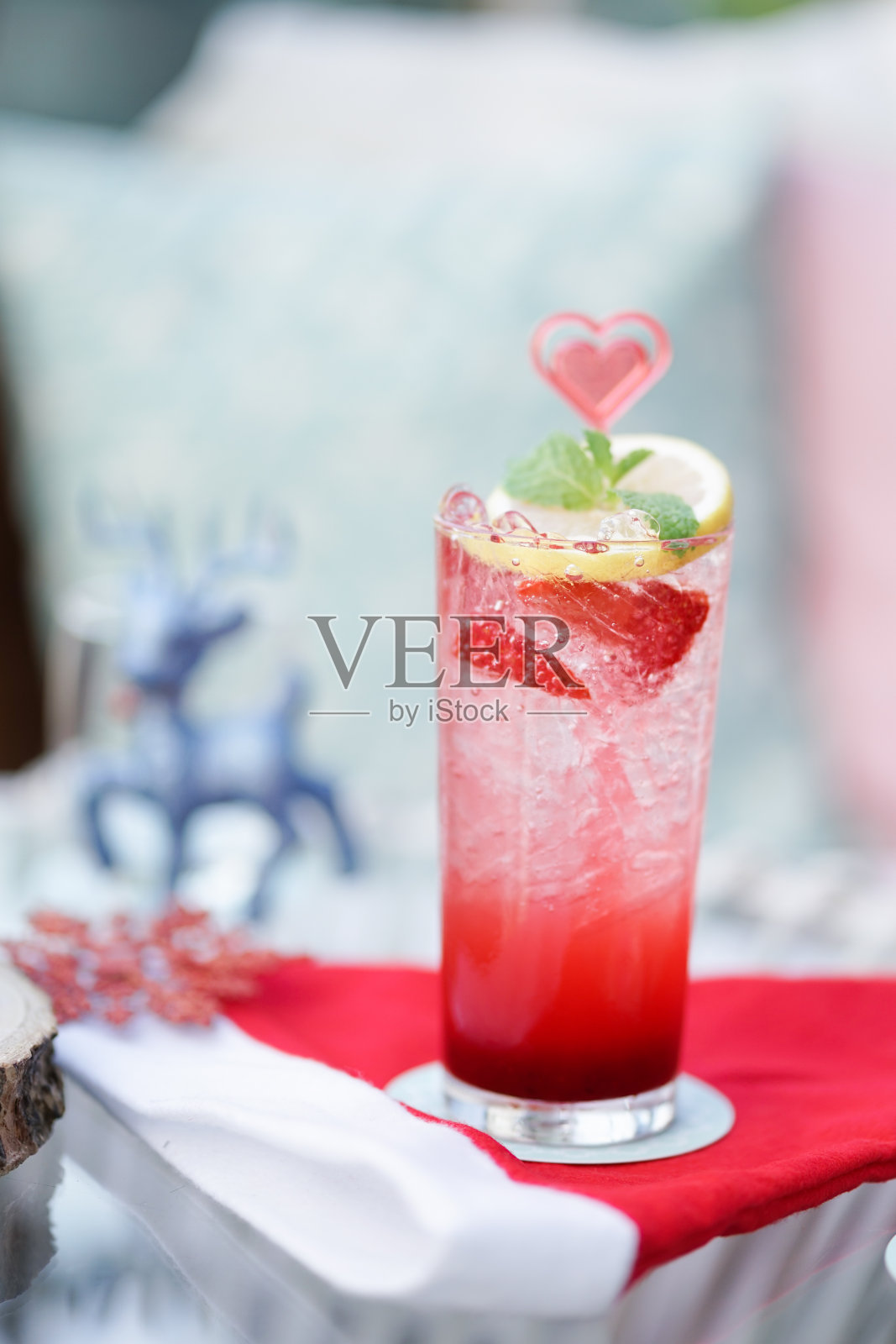 圣诞节的苏打水。节日饮料的圣诞苏打水，季节性饮料只在12月供应。照片摄影图片