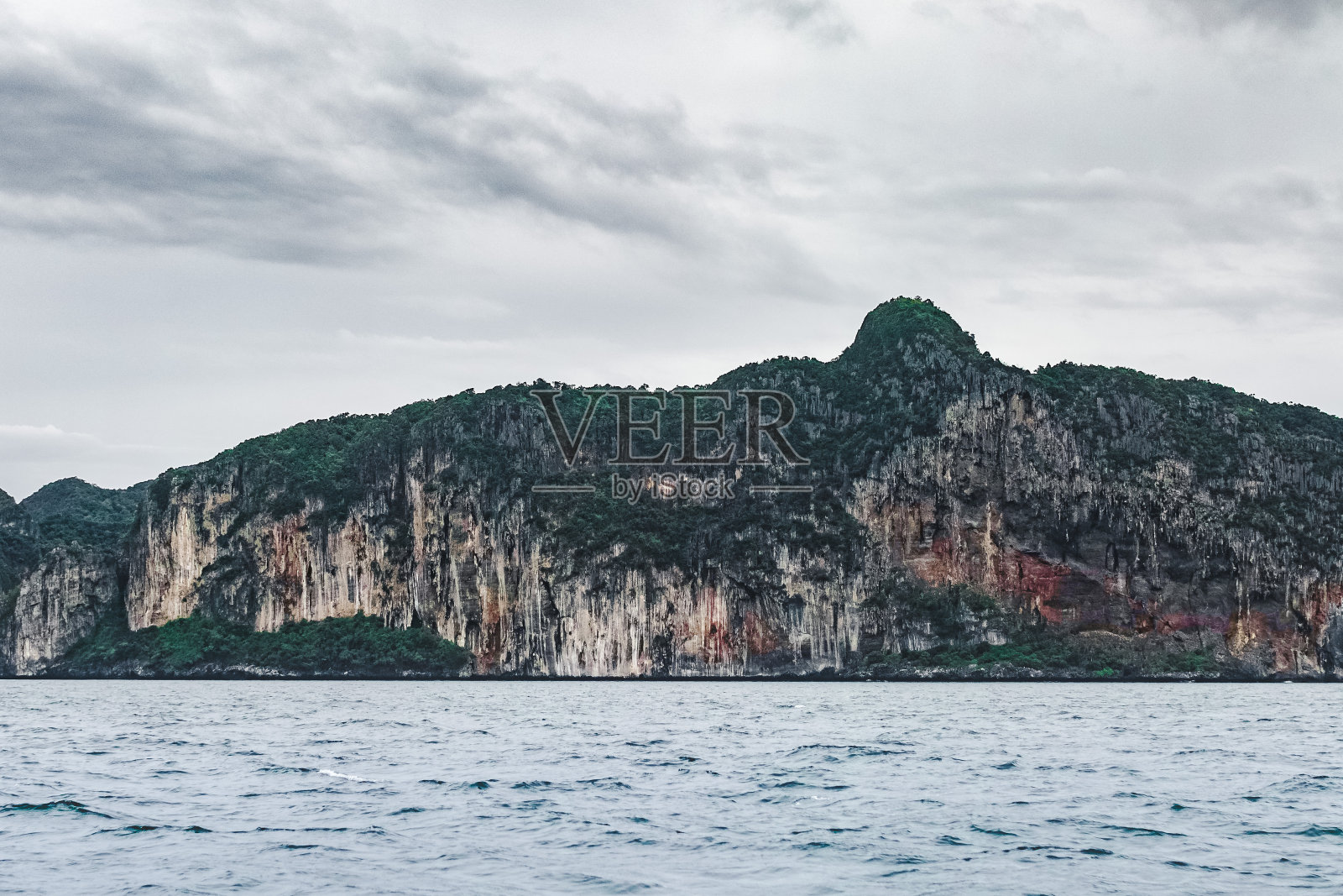 泰国的皮皮群岛照片摄影图片