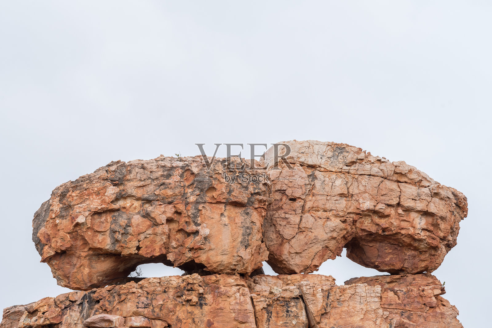 在塞德伯格山脉的Truitjieskraal，微妙的岩层照片摄影图片