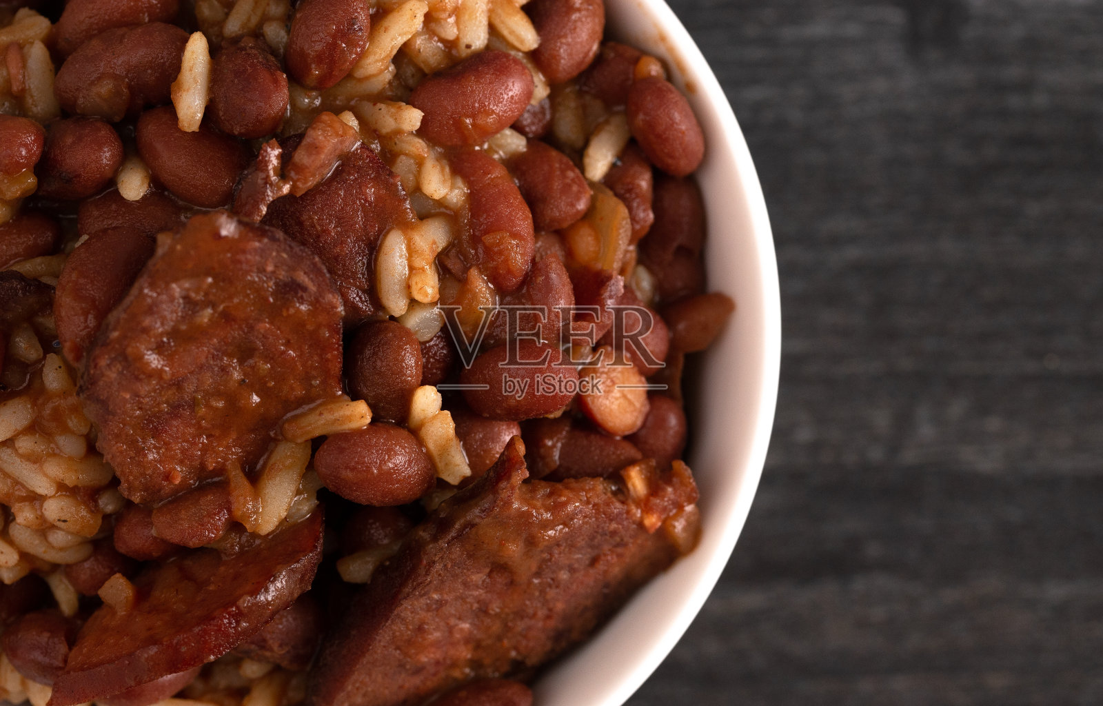 一碗红豆香肠饭照片摄影图片