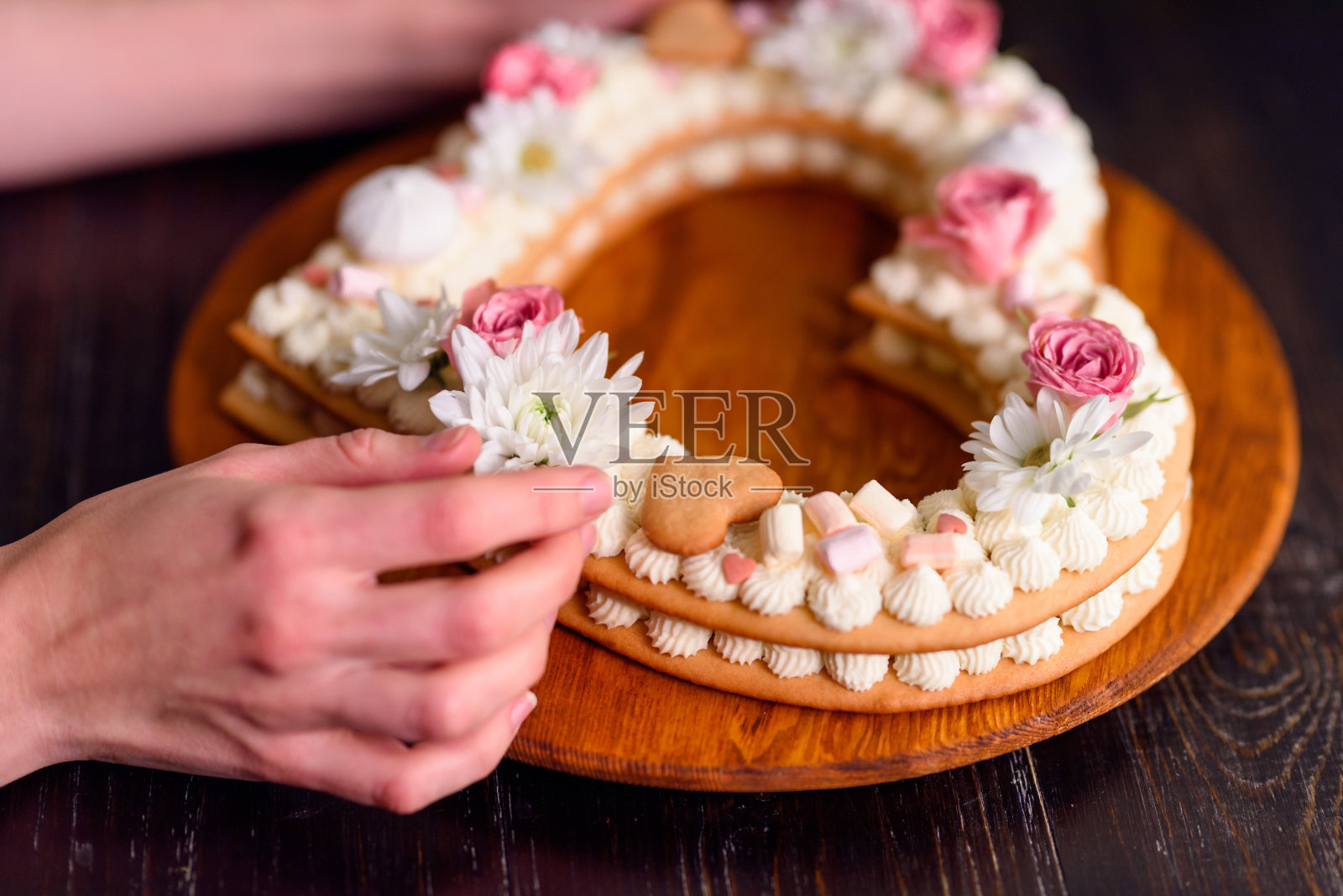 情人节心形蛋糕照片摄影图片
