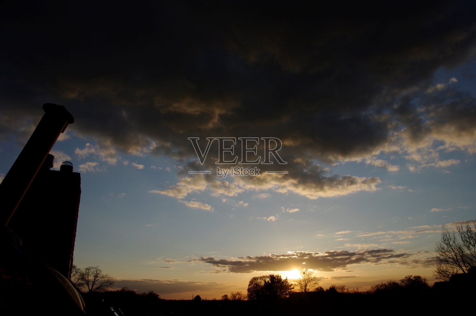 令人印象深刻的日落照片摄影图片