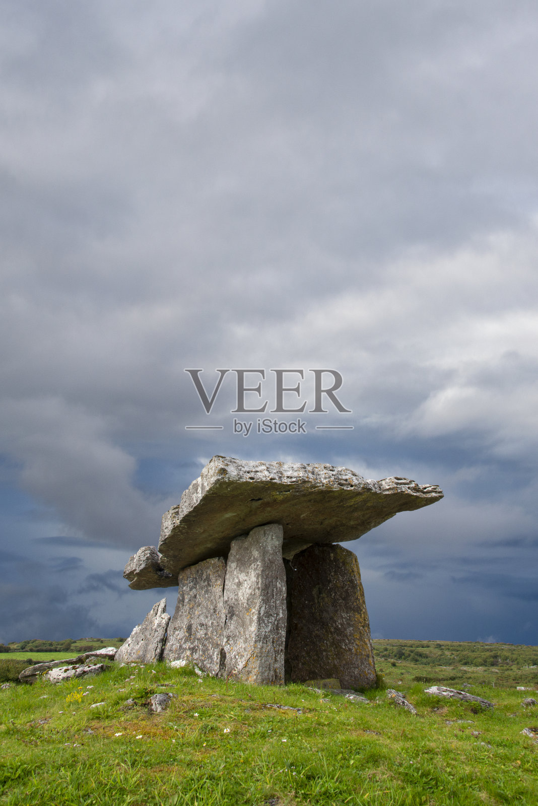 普尔纳布龙·多尔门照片摄影图片