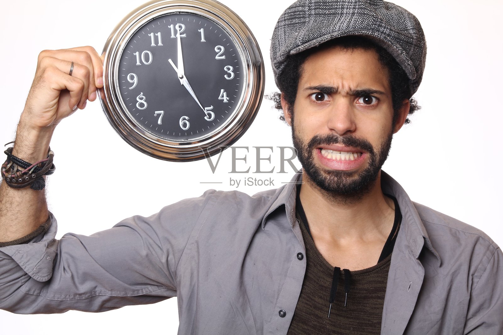 漂亮的黑人，还带着座钟照片摄影图片