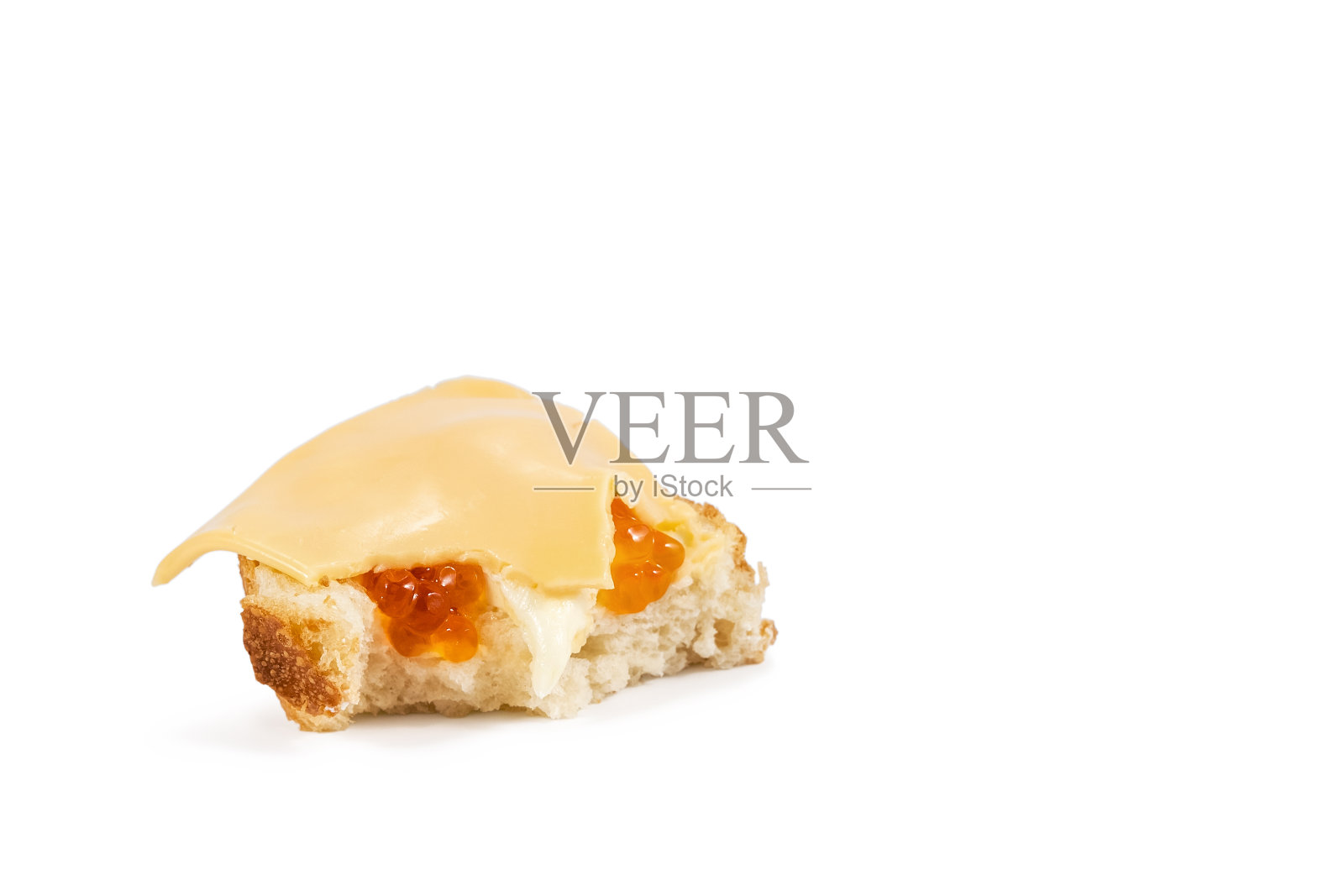 有奶酪和鱼子酱的三明治照片摄影图片